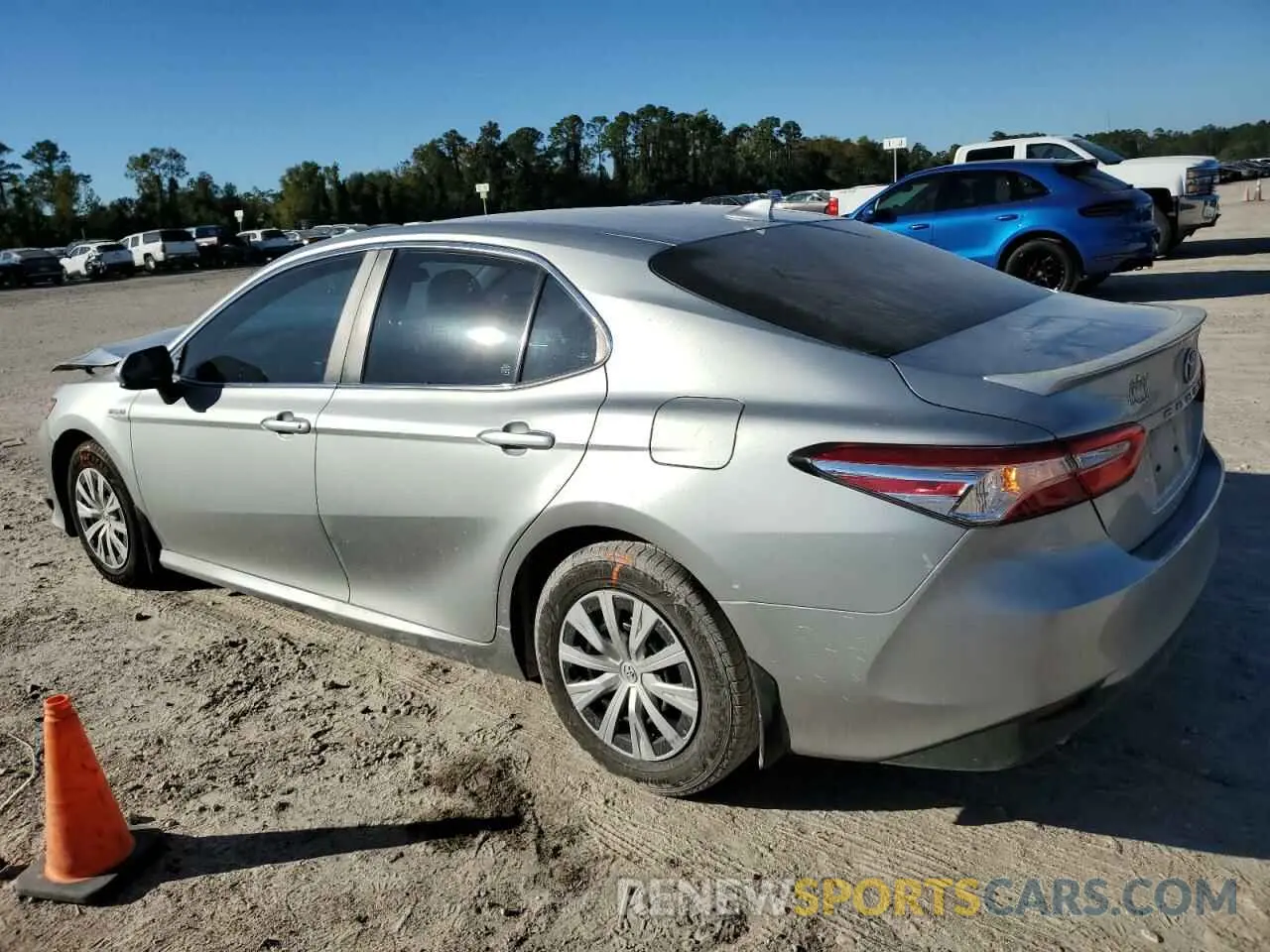 2 Photograph of a damaged car 4T1C31AK1LU012578 TOYOTA CAMRY 2020