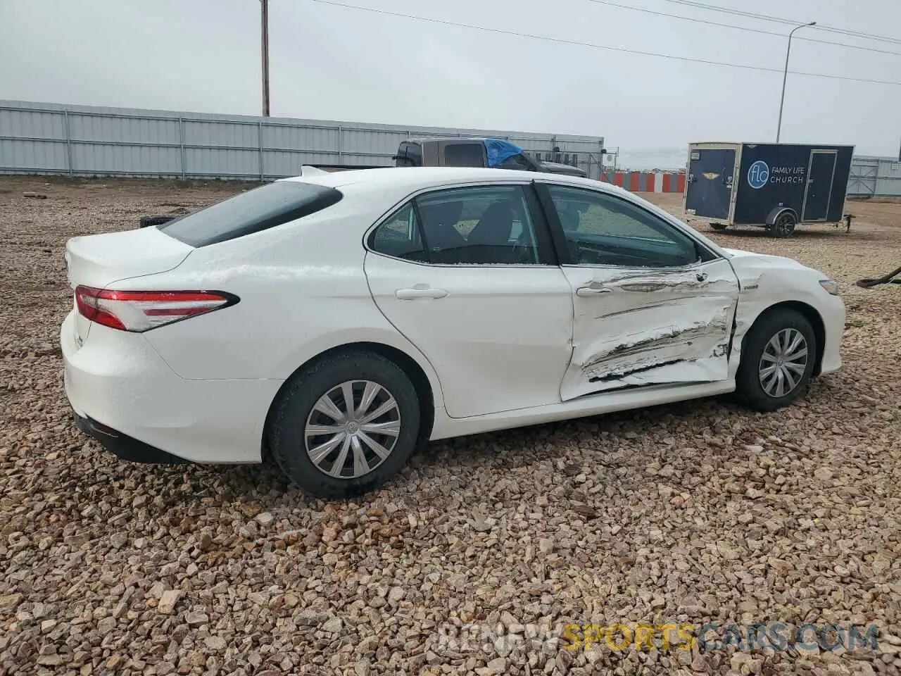 3 Photograph of a damaged car 4T1C31AK1LU018221 TOYOTA CAMRY 2020