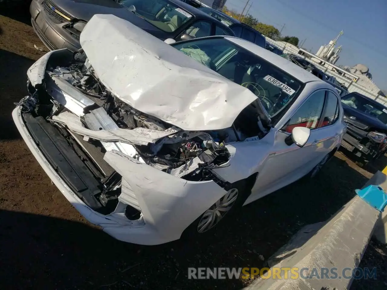 2 Фотография поврежденного автомобиля 4T1C31AK1LU528150 TOYOTA CAMRY 2020