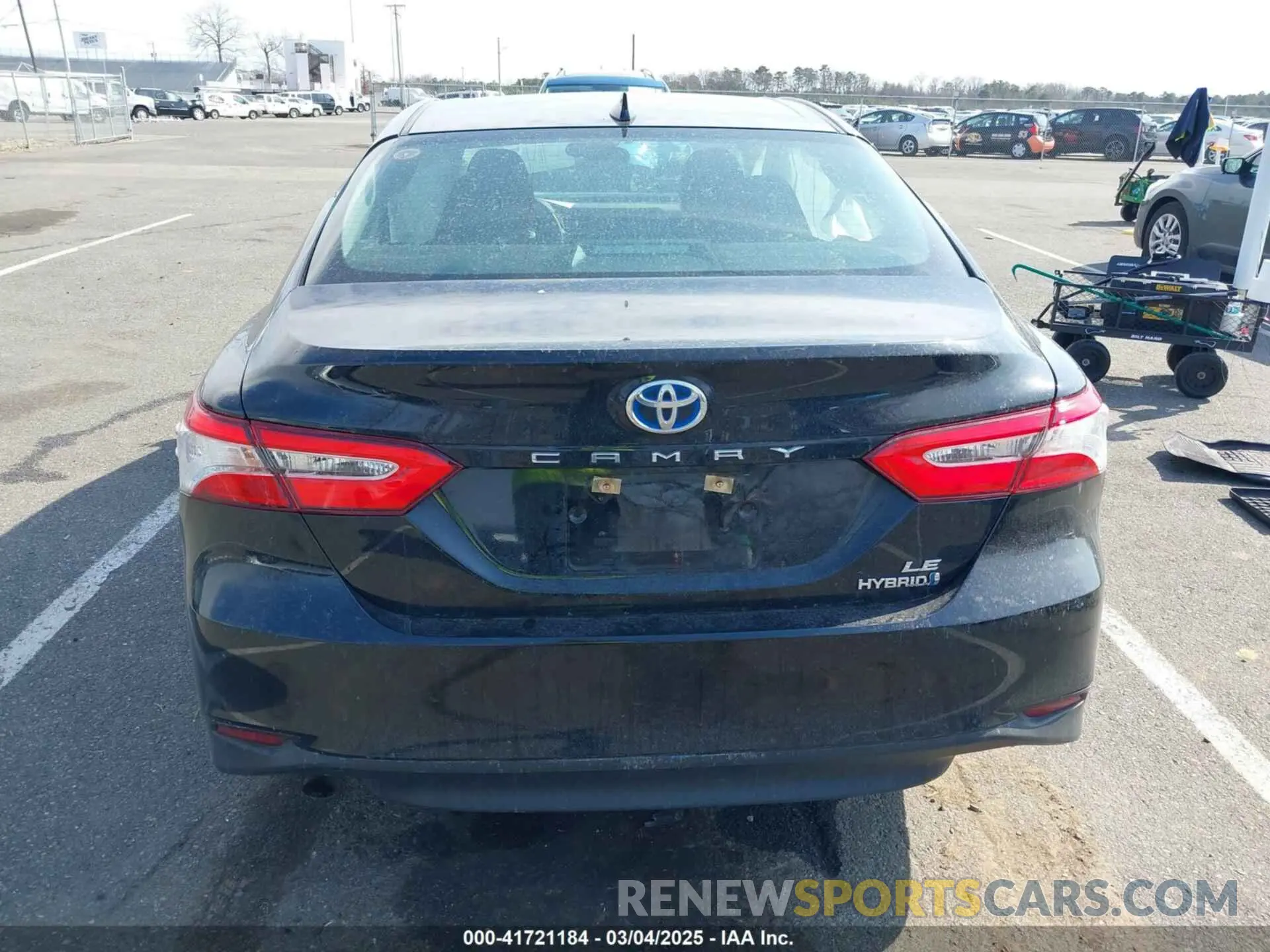 15 Photograph of a damaged car 4T1C31AK1LU540024 TOYOTA CAMRY 2020