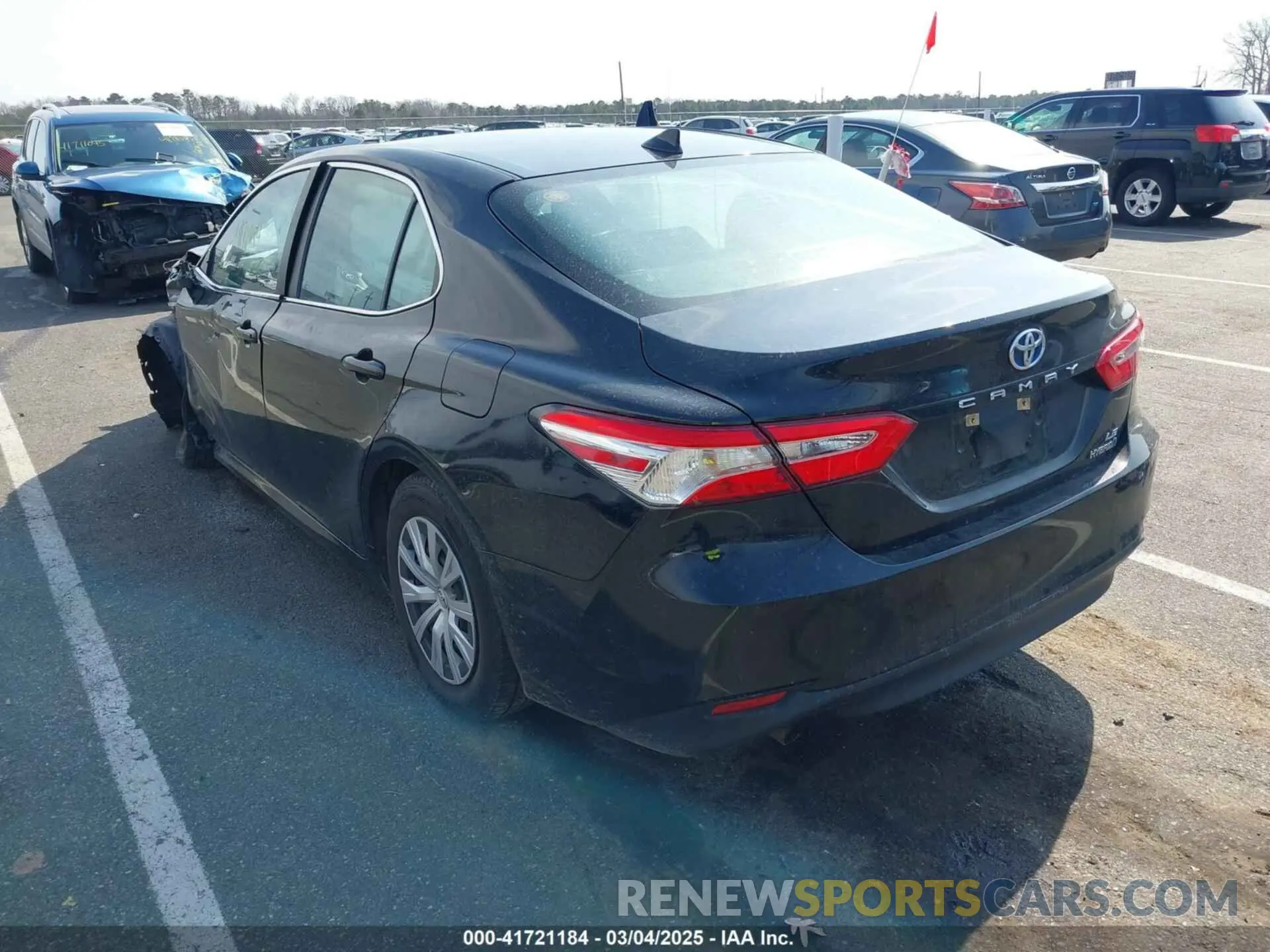 3 Photograph of a damaged car 4T1C31AK1LU540024 TOYOTA CAMRY 2020
