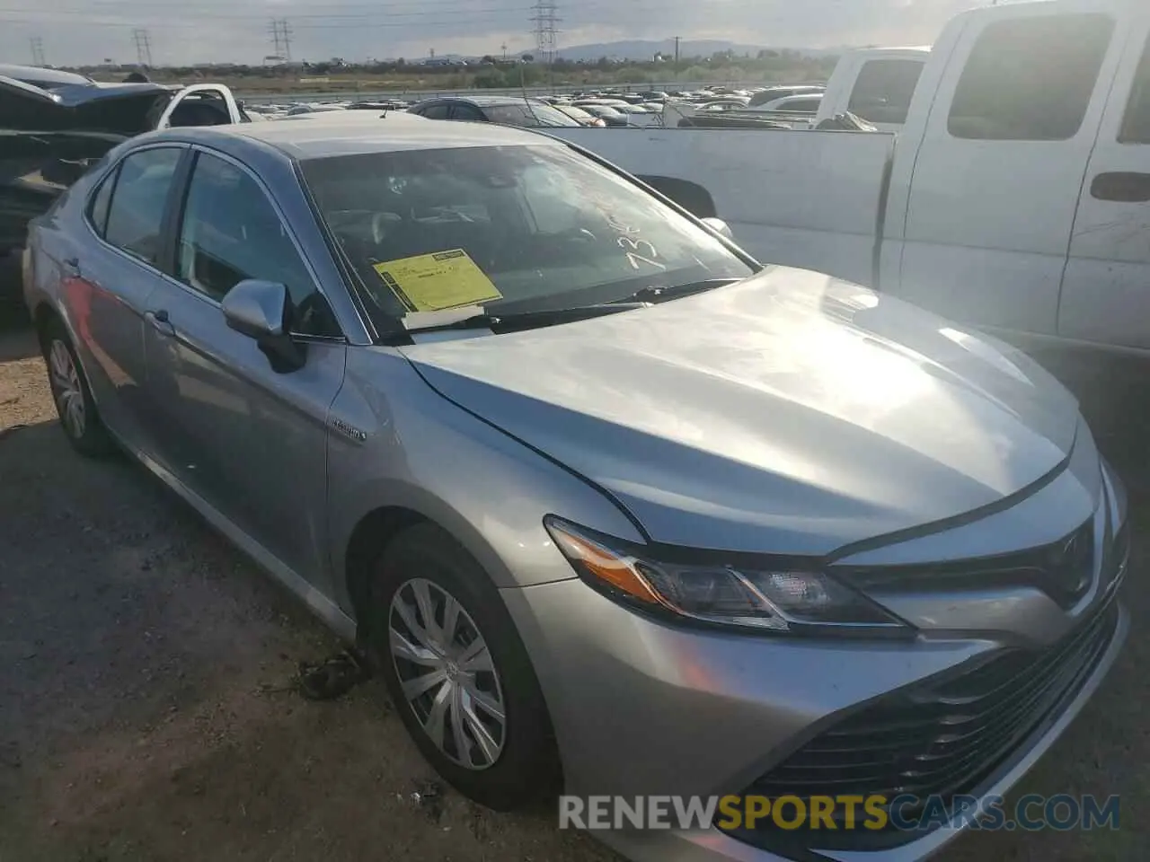 4 Photograph of a damaged car 4T1C31AK1LU540248 TOYOTA CAMRY 2020