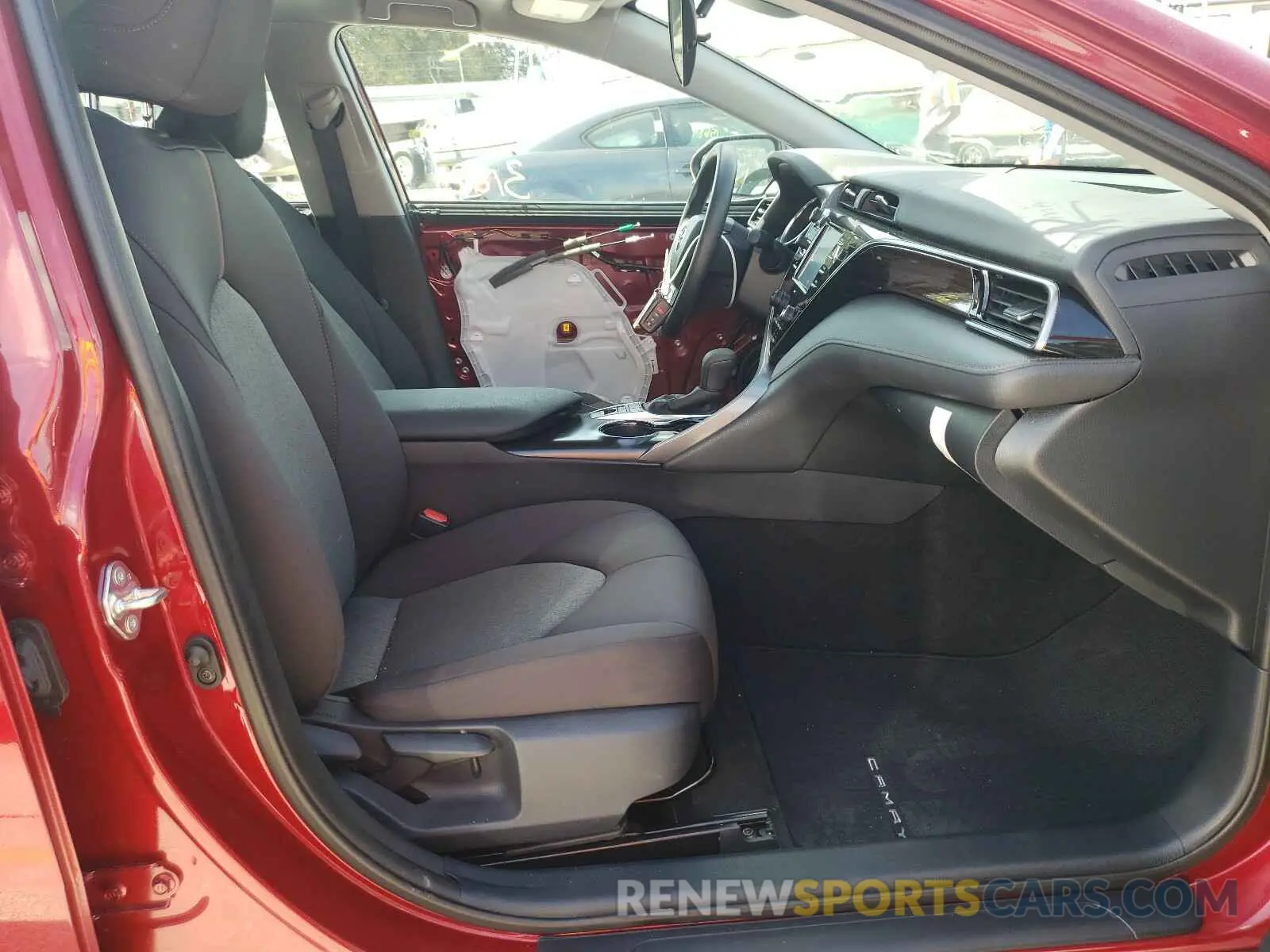 5 Photograph of a damaged car 4T1C31AK1LU540508 TOYOTA CAMRY 2020