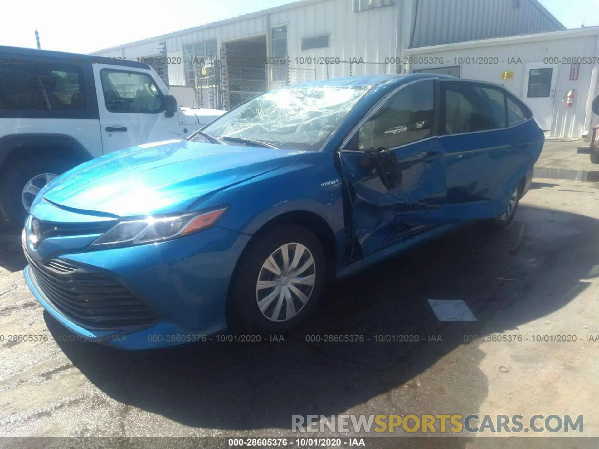 2 Photograph of a damaged car 4T1C31AK2LU013061 TOYOTA CAMRY 2020