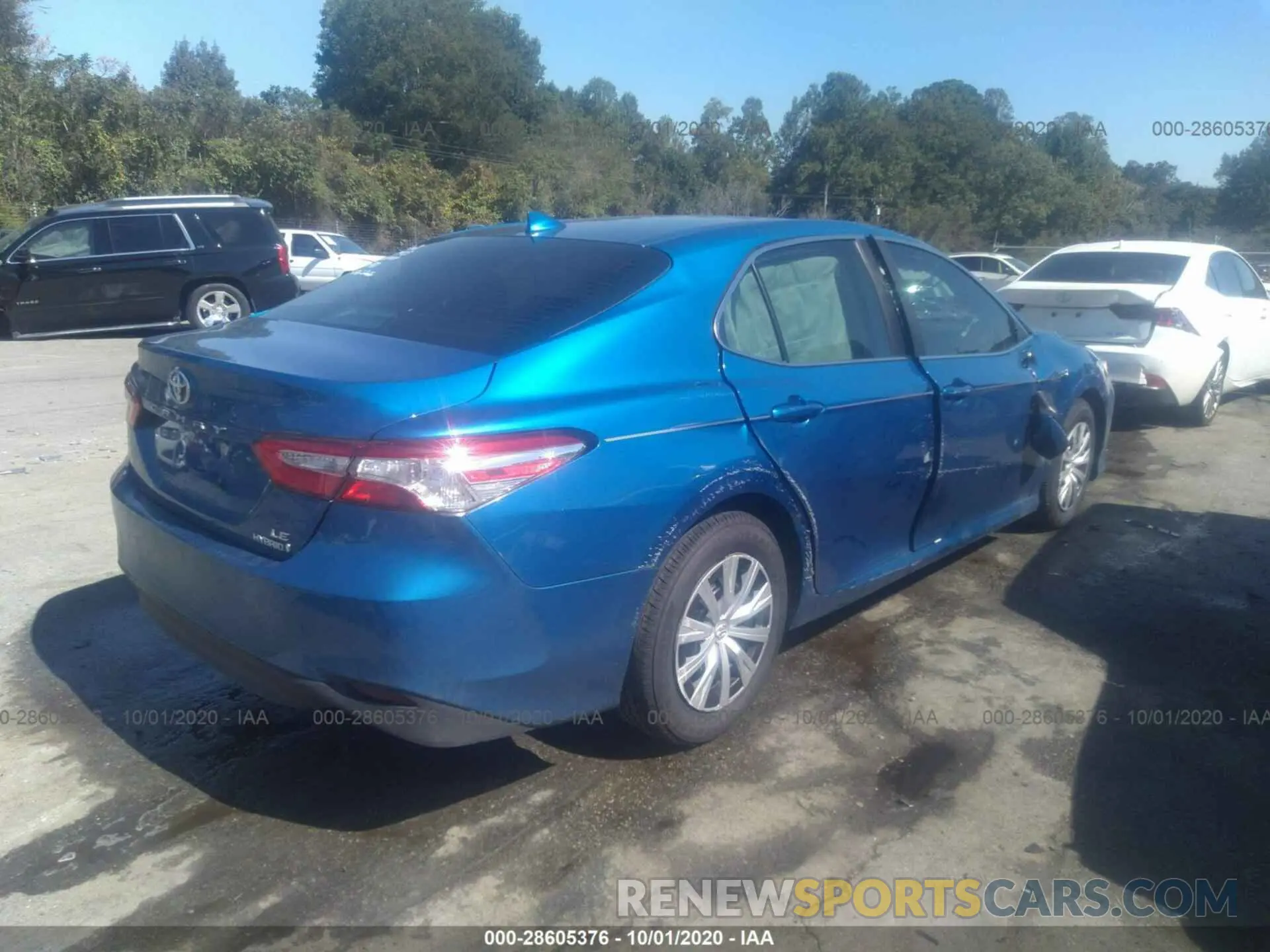4 Photograph of a damaged car 4T1C31AK2LU013061 TOYOTA CAMRY 2020