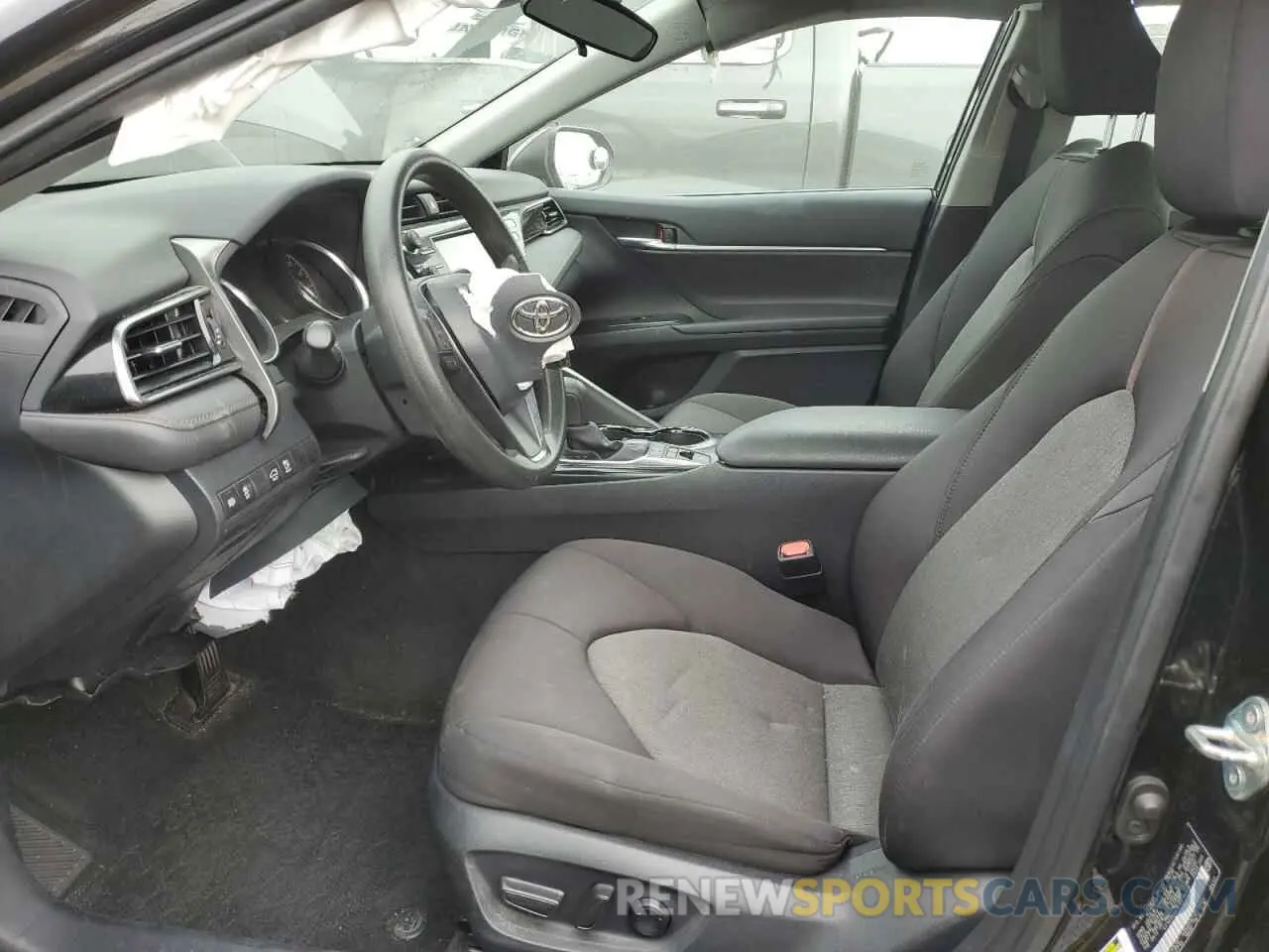 7 Фотография поврежденного автомобиля 4T1C31AK3LU018060 TOYOTA CAMRY 2020