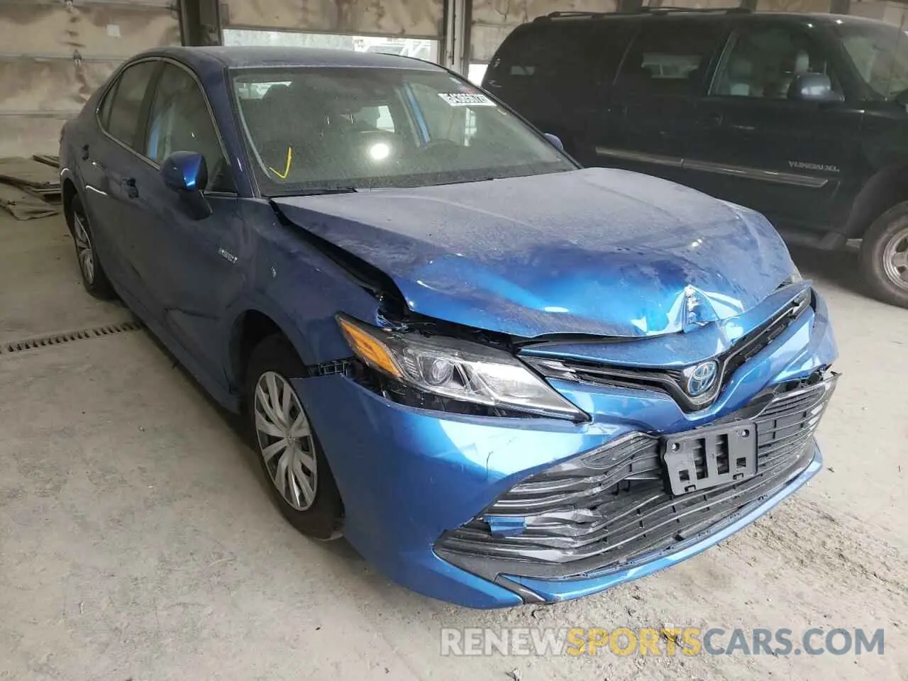 1 Фотография поврежденного автомобиля 4T1C31AK4LU013188 TOYOTA CAMRY 2020