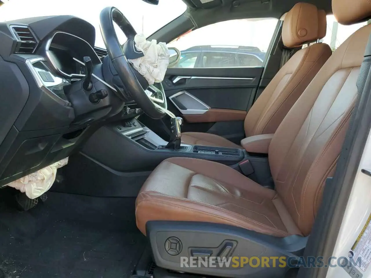 7 Photograph of a damaged car 4T1C31AK4LU535500 TOYOTA CAMRY 2020
