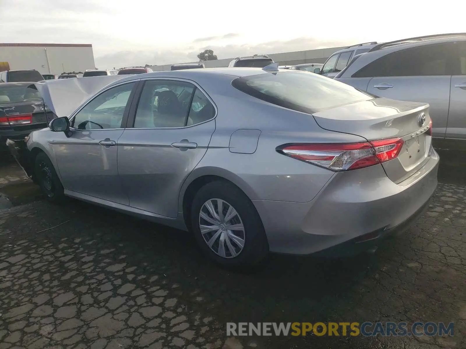 3 Photograph of a damaged car 4T1C31AK5LU015824 TOYOTA CAMRY 2020
