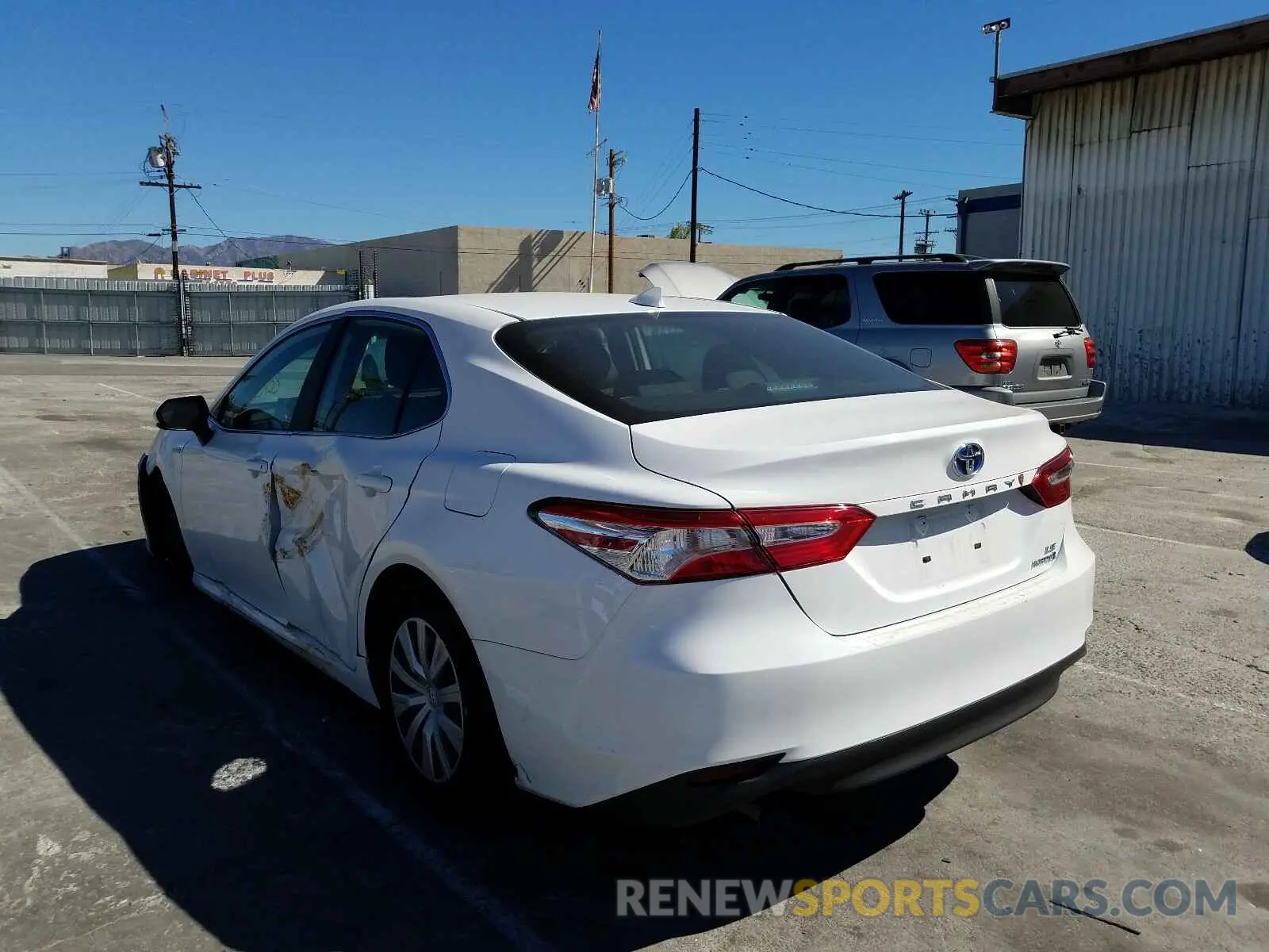 3 Photograph of a damaged car 4T1C31AK5LU520200 TOYOTA CAMRY 2020