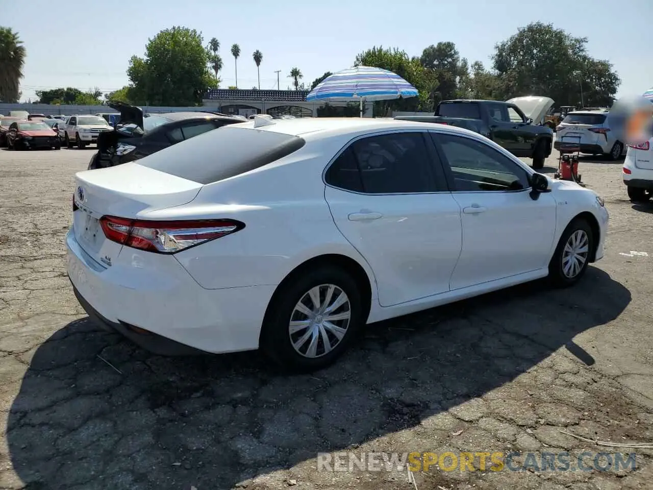 3 Photograph of a damaged car 4T1C31AK5LU528782 TOYOTA CAMRY 2020
