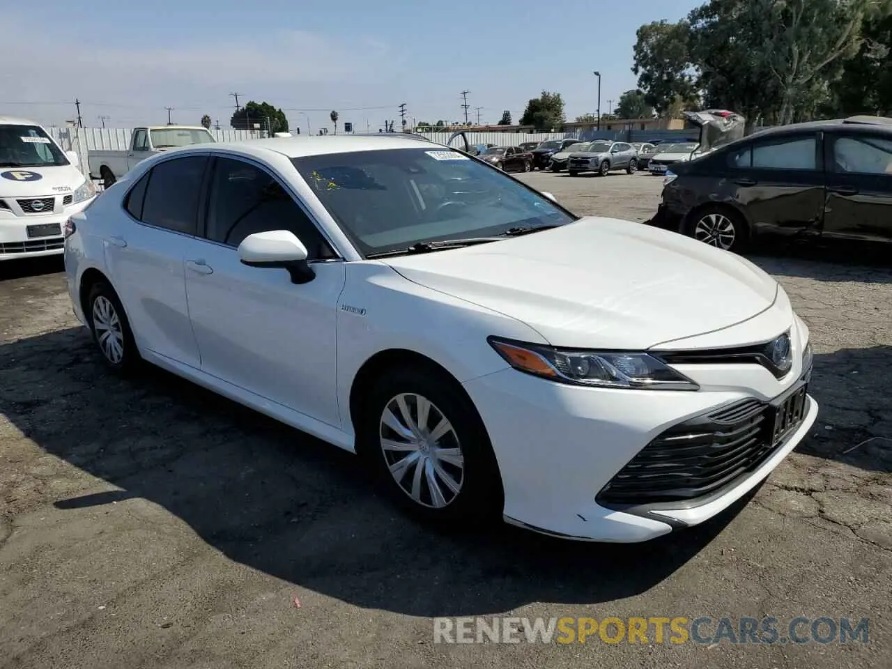 4 Photograph of a damaged car 4T1C31AK5LU528782 TOYOTA CAMRY 2020