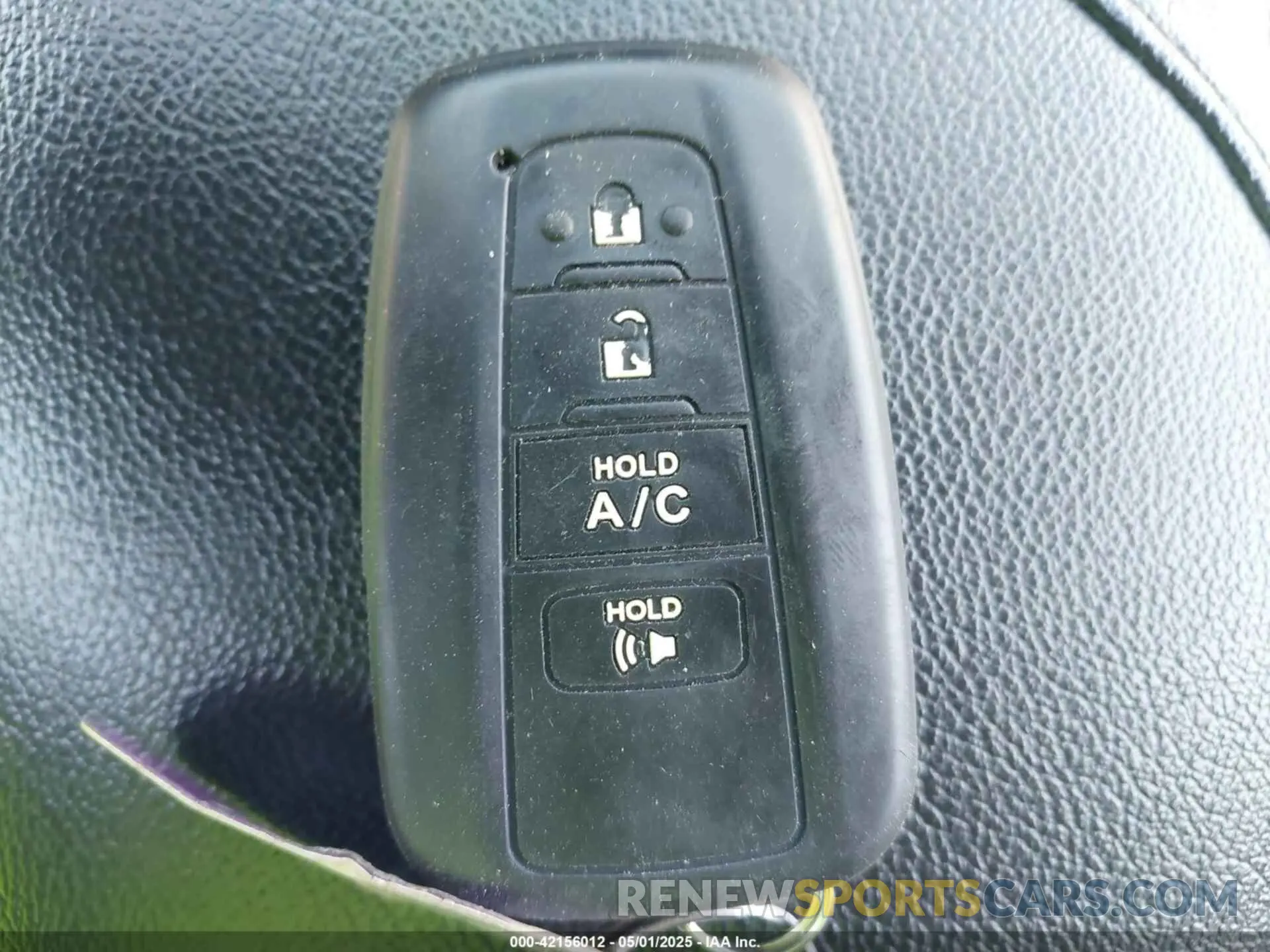 11 Photograph of a damaged car 4T1C31AK6LU523123 TOYOTA CAMRY 2020