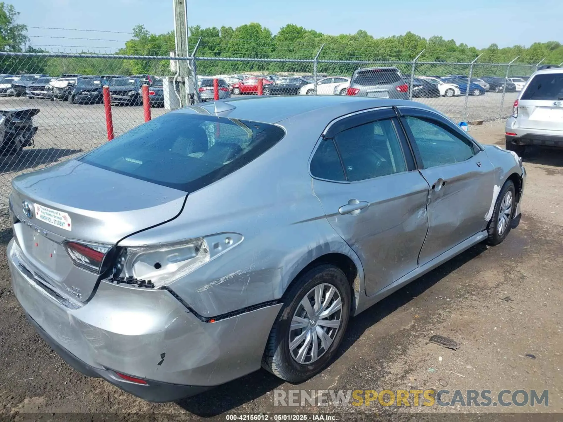 4 Photograph of a damaged car 4T1C31AK6LU523123 TOYOTA CAMRY 2020