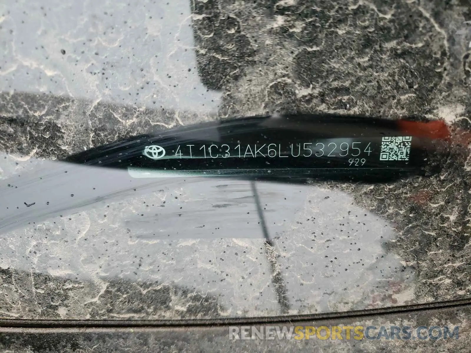 10 Photograph of a damaged car 4T1C31AK6LU532954 TOYOTA CAMRY 2020