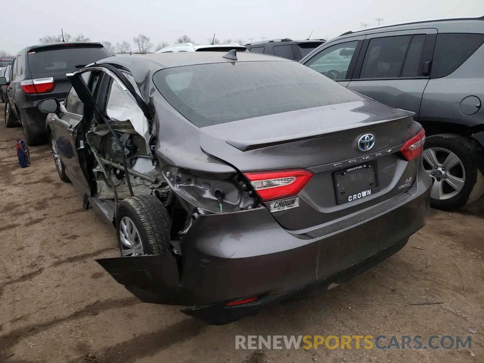 3 Photograph of a damaged car 4T1C31AK6LU532954 TOYOTA CAMRY 2020