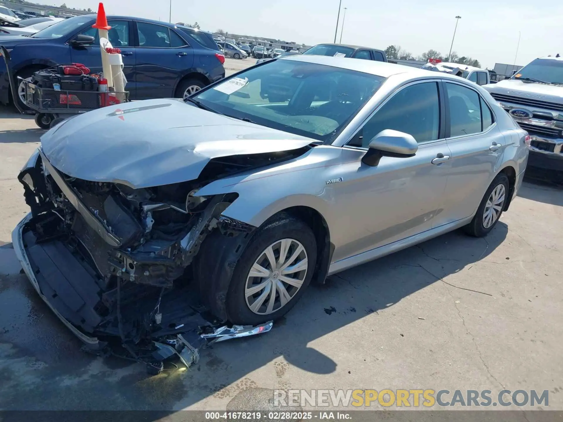 2 Photograph of a damaged car 4T1C31AK6LU539371 TOYOTA CAMRY 2020
