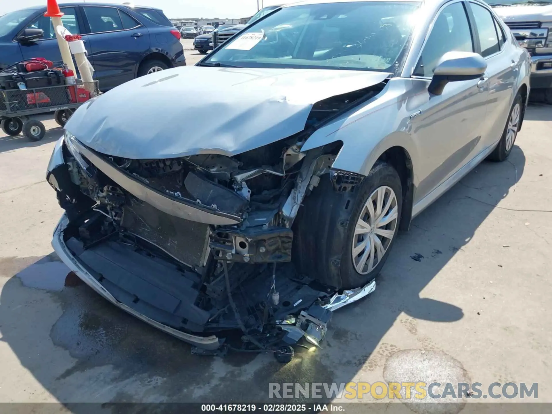 6 Photograph of a damaged car 4T1C31AK6LU539371 TOYOTA CAMRY 2020