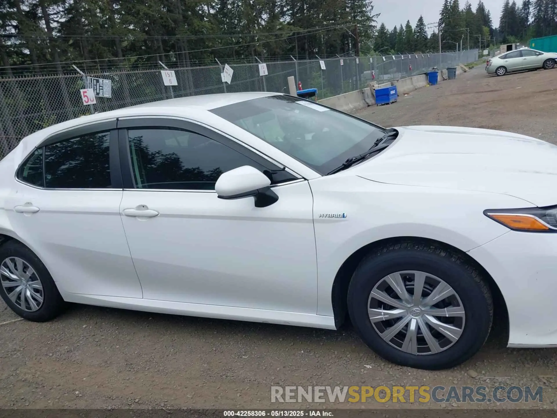 13 Photograph of a damaged car 4T1C31AK7LU018157 TOYOTA CAMRY 2020