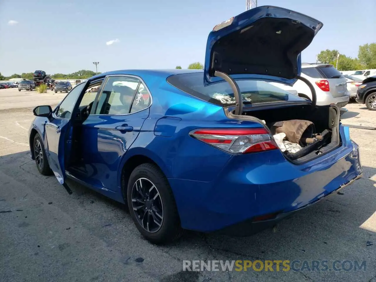 3 Photograph of a damaged car 4T1C31AK8LU010214 TOYOTA CAMRY 2020