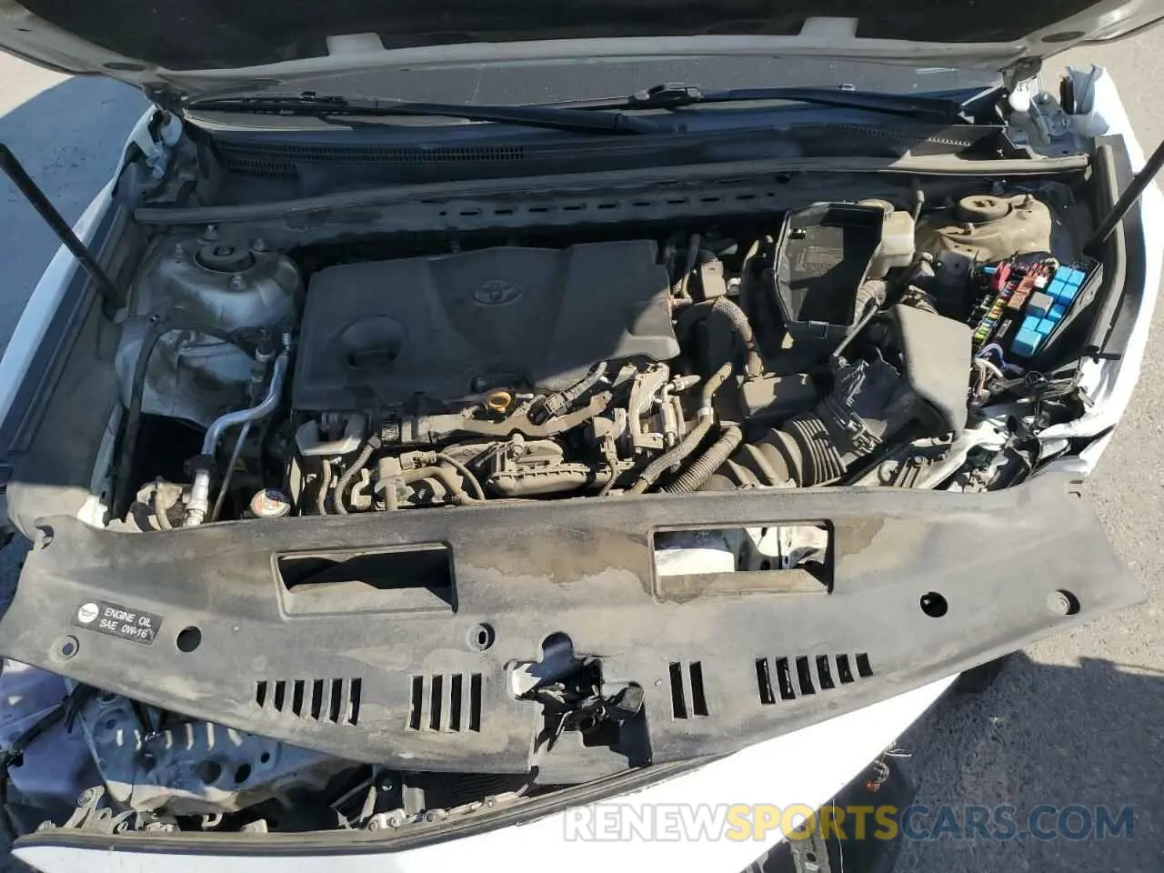 11 Photograph of a damaged car 4T1C31AK8LU019379 TOYOTA CAMRY 2020