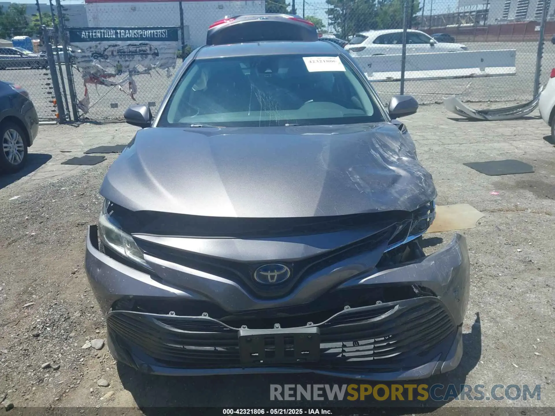 6 Photograph of a damaged car 4T1C31AK8LU528758 TOYOTA CAMRY 2020