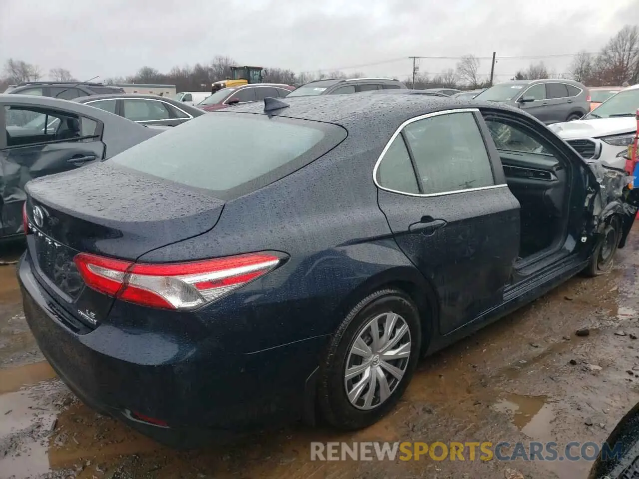 3 Photograph of a damaged car 4T1C31AK8LU536343 TOYOTA CAMRY 2020