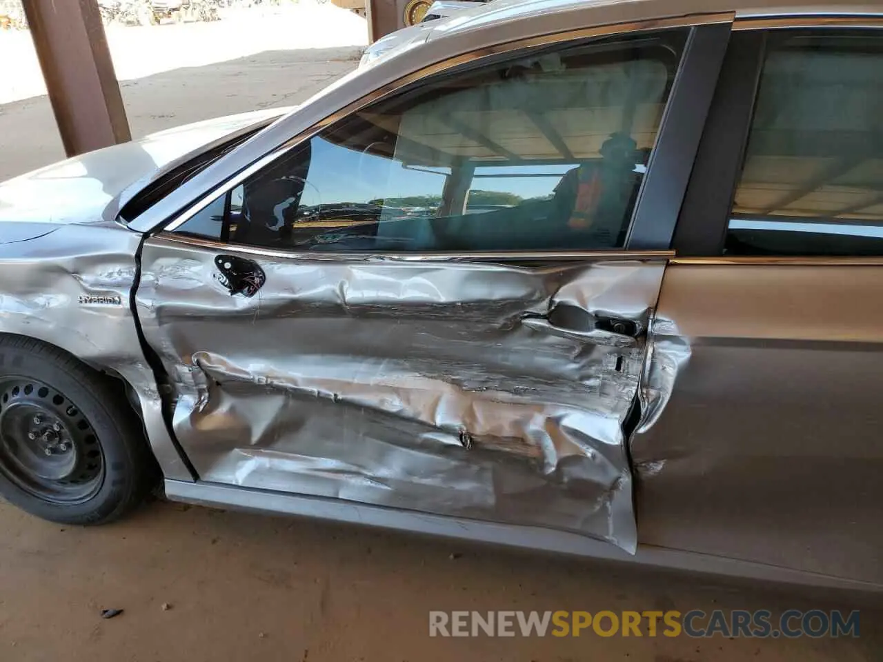 9 Фотография поврежденного автомобиля 4T1C31AK8LU540151 TOYOTA CAMRY 2020