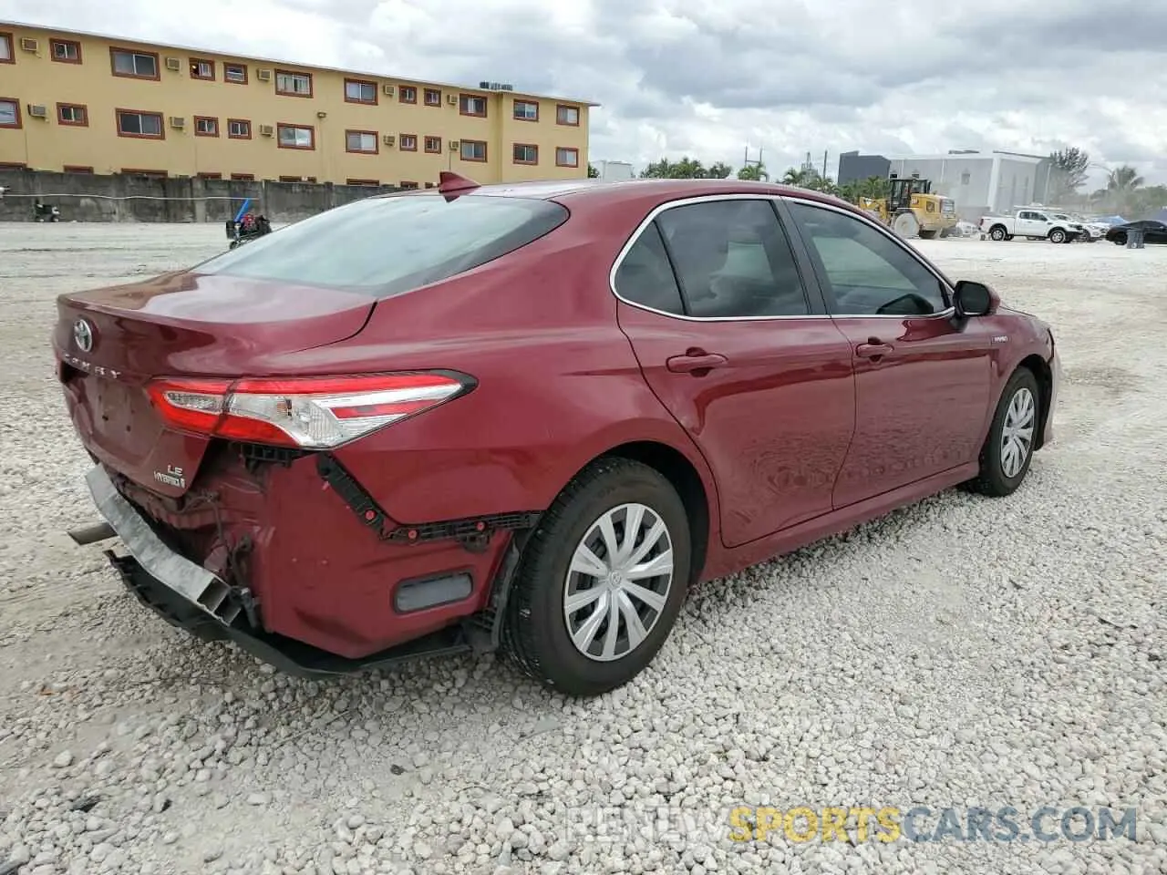 3 Фотография поврежденного автомобиля 4T1C31AK9LU541387 TOYOTA CAMRY 2020