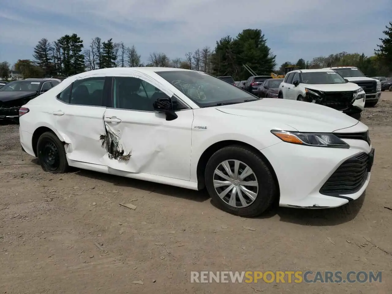 4 Photograph of a damaged car 4T1C31AKXLU013759 TOYOTA CAMRY 2020