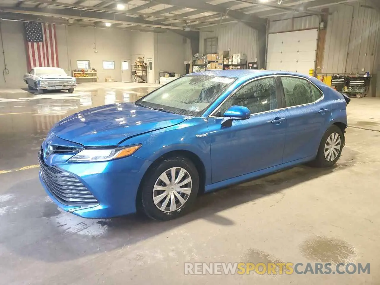 1 Фотография поврежденного автомобиля 4T1C31AKXLU019335 TOYOTA CAMRY 2020