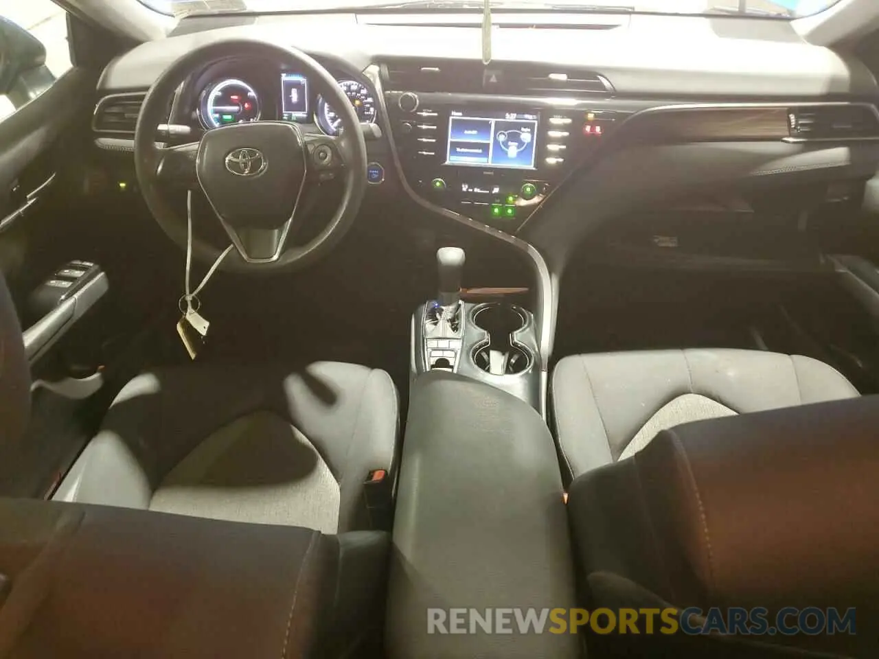 8 Фотография поврежденного автомобиля 4T1C31AKXLU019335 TOYOTA CAMRY 2020
