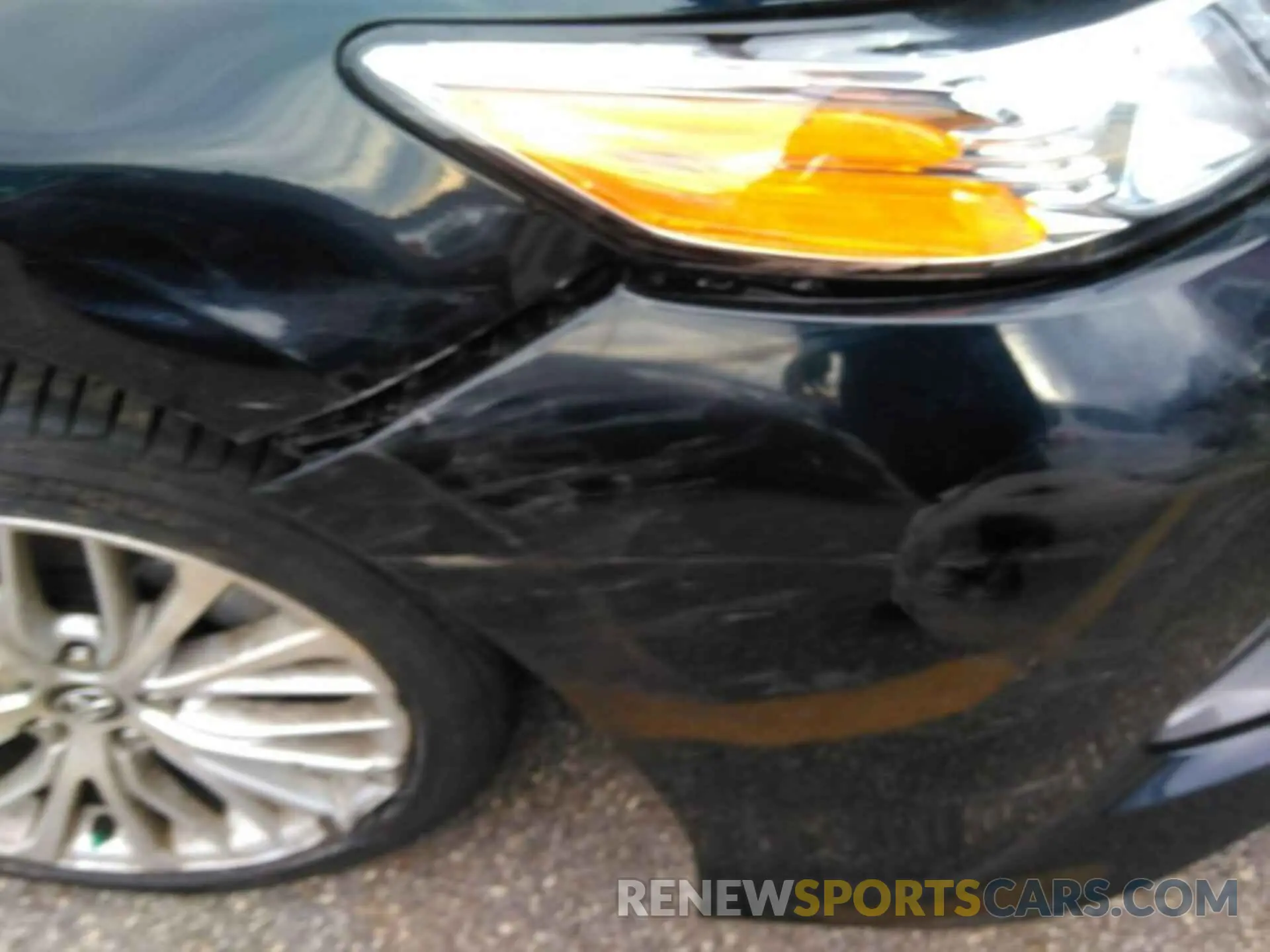 8 Photograph of a damaged car 4T1F11AK0LU300613 TOYOTA CAMRY 2020