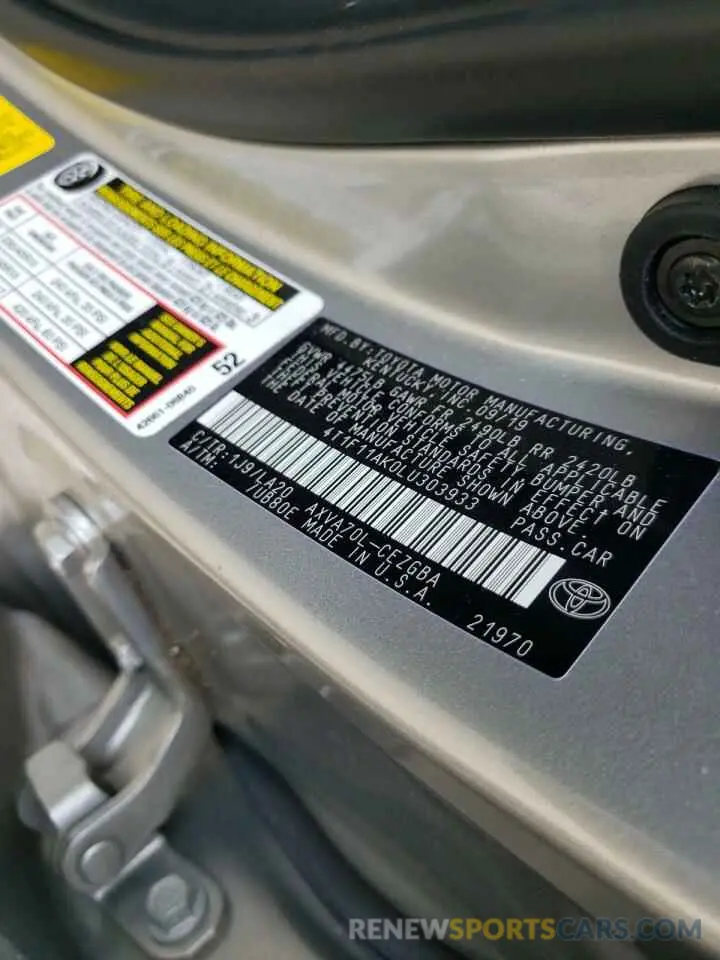 10 Photograph of a damaged car 4T1F11AK0LU303933 TOYOTA CAMRY 2020