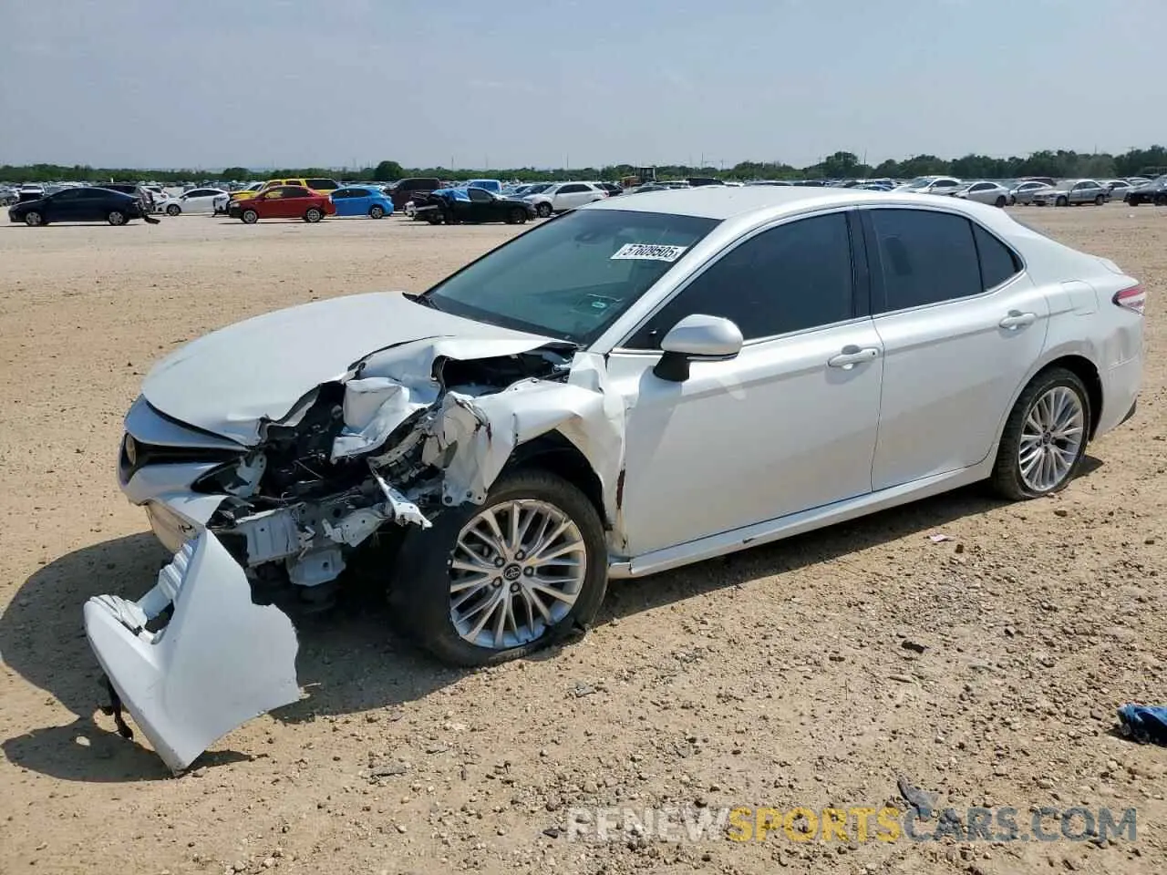 1 Photograph of a damaged car 4T1F11AK2LU899496 TOYOTA CAMRY 2020