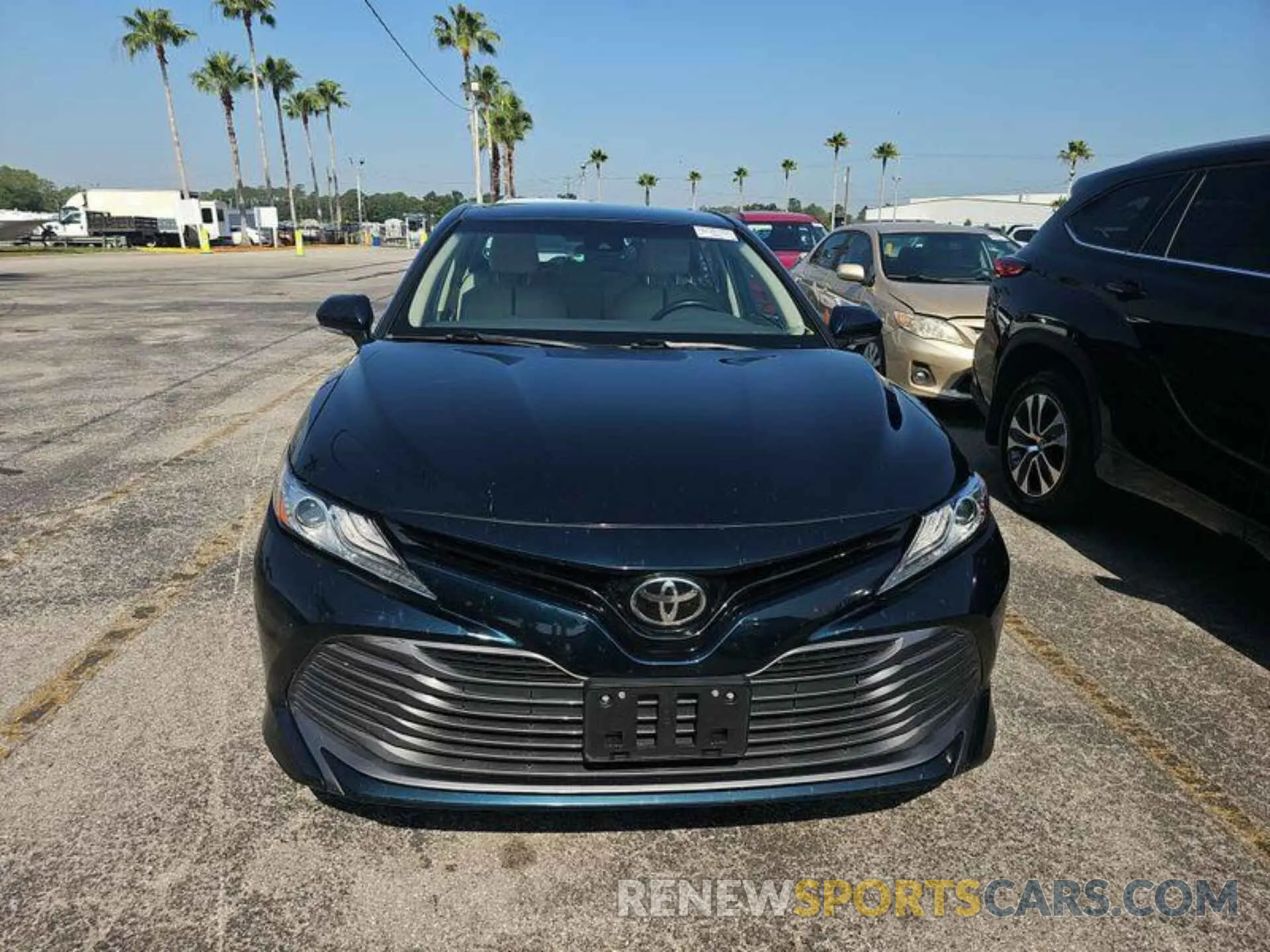 21 Photograph of a damaged car 4T1F11AK2LU942069 TOYOTA CAMRY 2020
