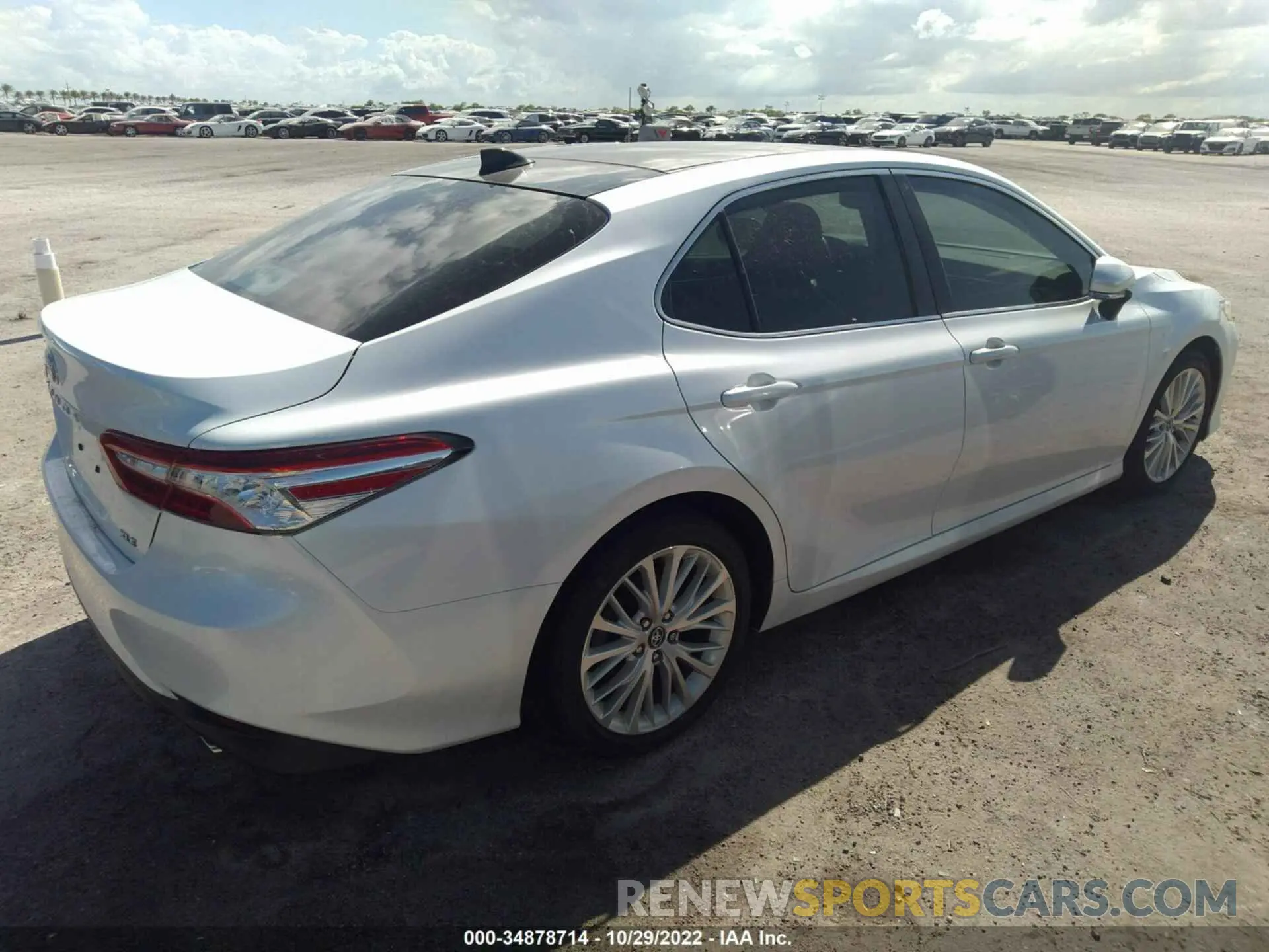 4 Фотография поврежденного автомобиля 4T1F11AK3LU307863 TOYOTA CAMRY 2020