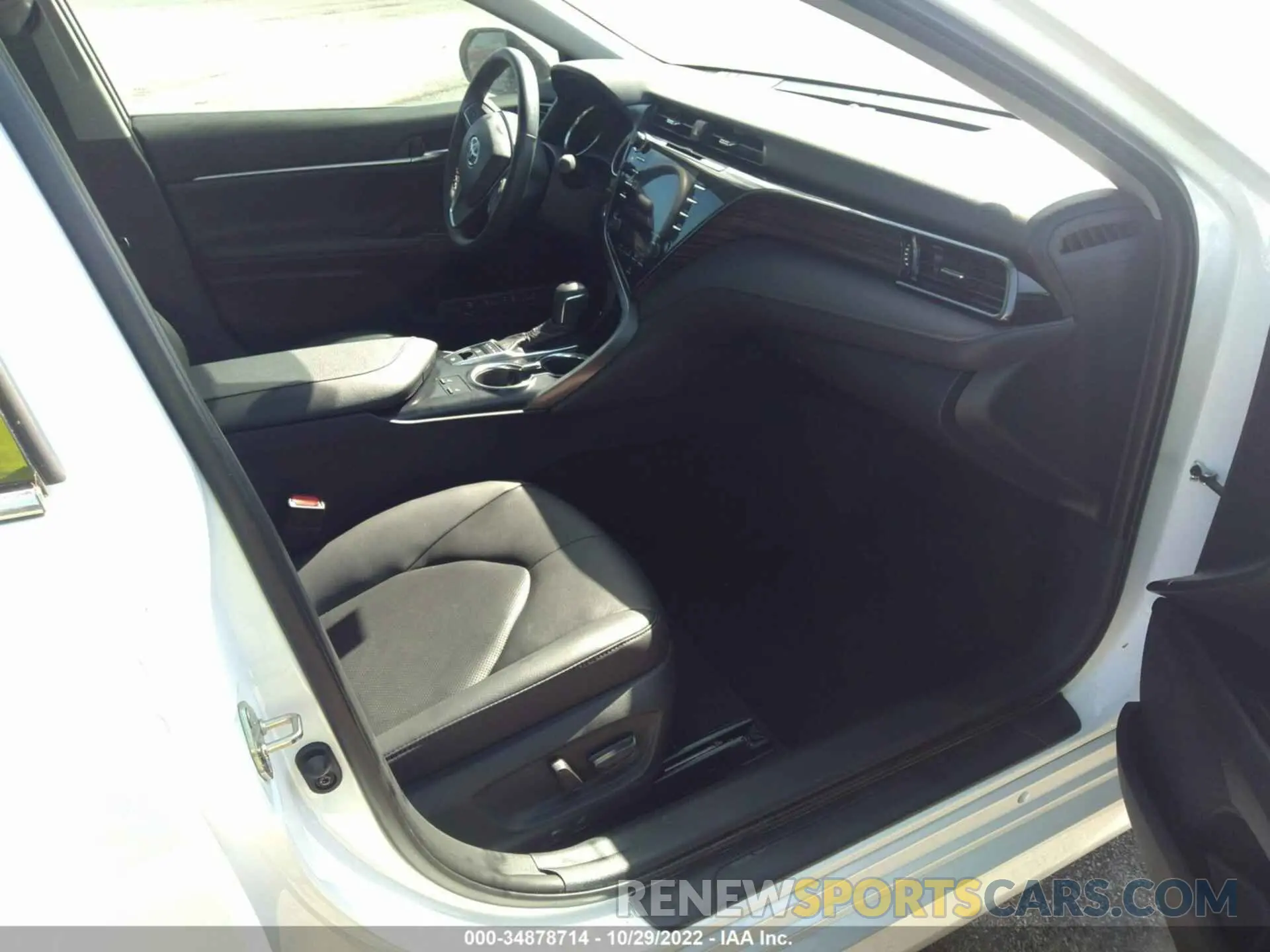 5 Фотография поврежденного автомобиля 4T1F11AK3LU307863 TOYOTA CAMRY 2020