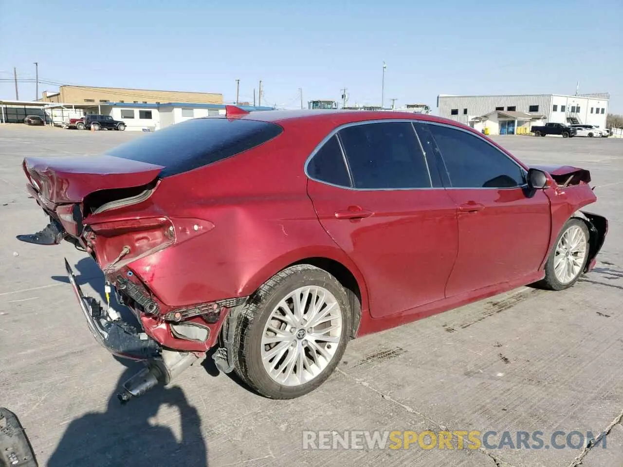 3 Фотография поврежденного автомобиля 4T1F11AK3LU992821 TOYOTA CAMRY 2020