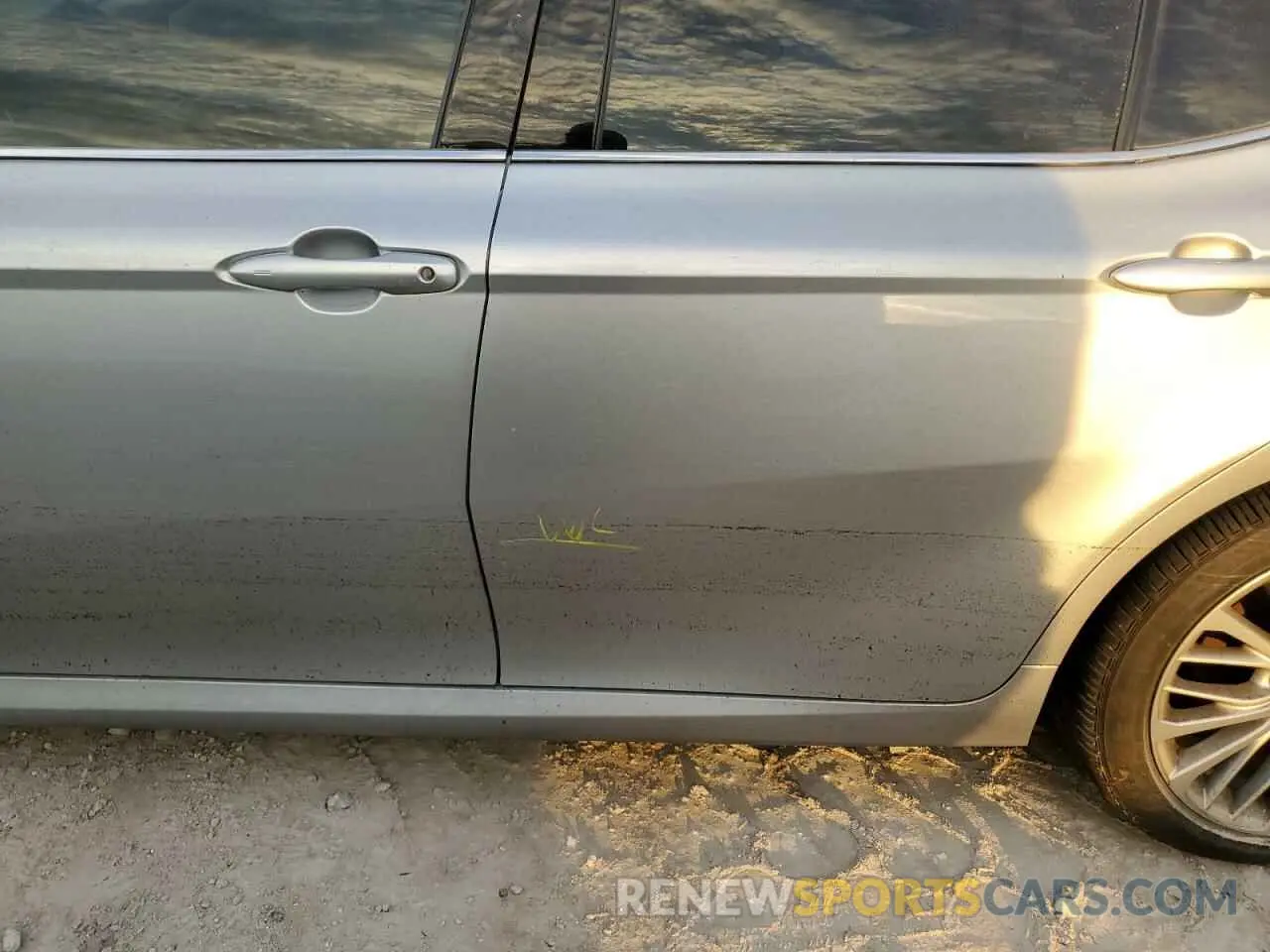 12 Фотография поврежденного автомобиля 4T1F11AK3LU997923 TOYOTA CAMRY 2020