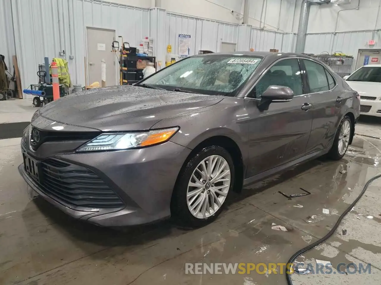 1 Фотография поврежденного автомобиля 4T1F11AKXLU863359 TOYOTA CAMRY 2020