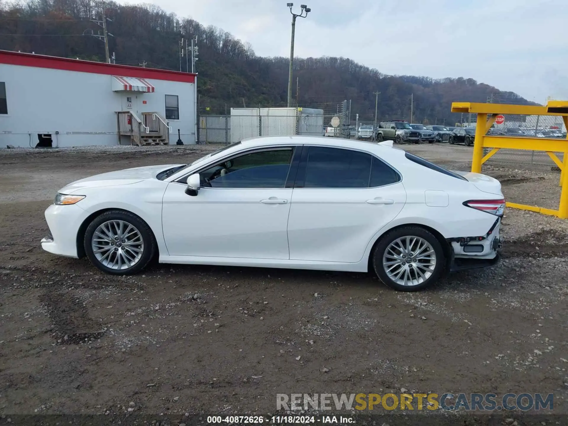 15 Фотография поврежденного автомобиля 4T1F11AKXLU886883 TOYOTA CAMRY 2020