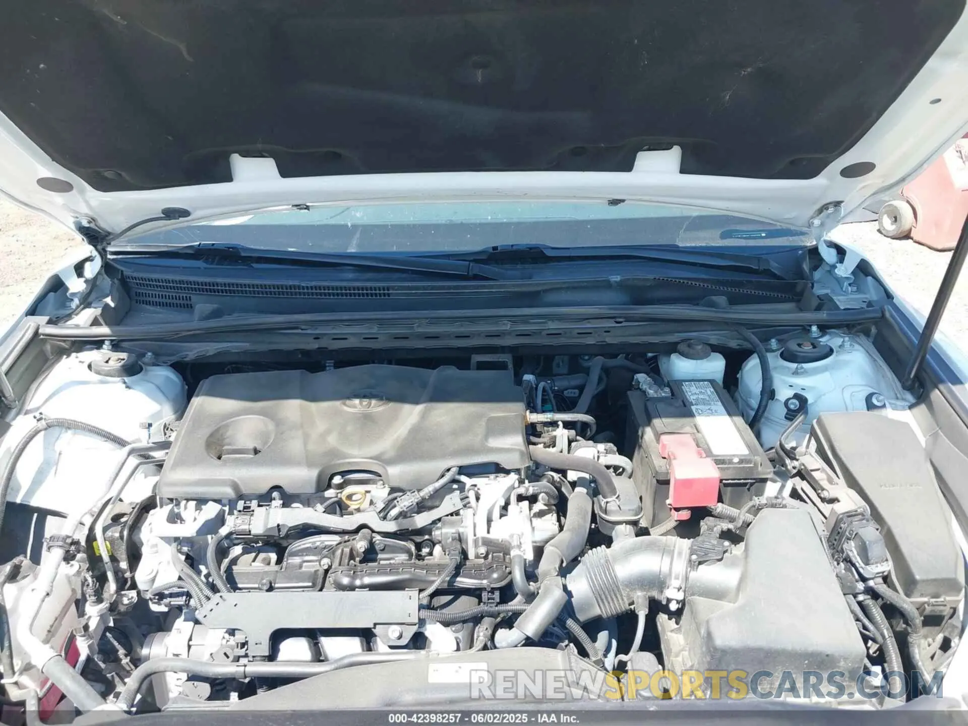 10 Photograph of a damaged car 4T1F11BK0LU008295 TOYOTA CAMRY 2020