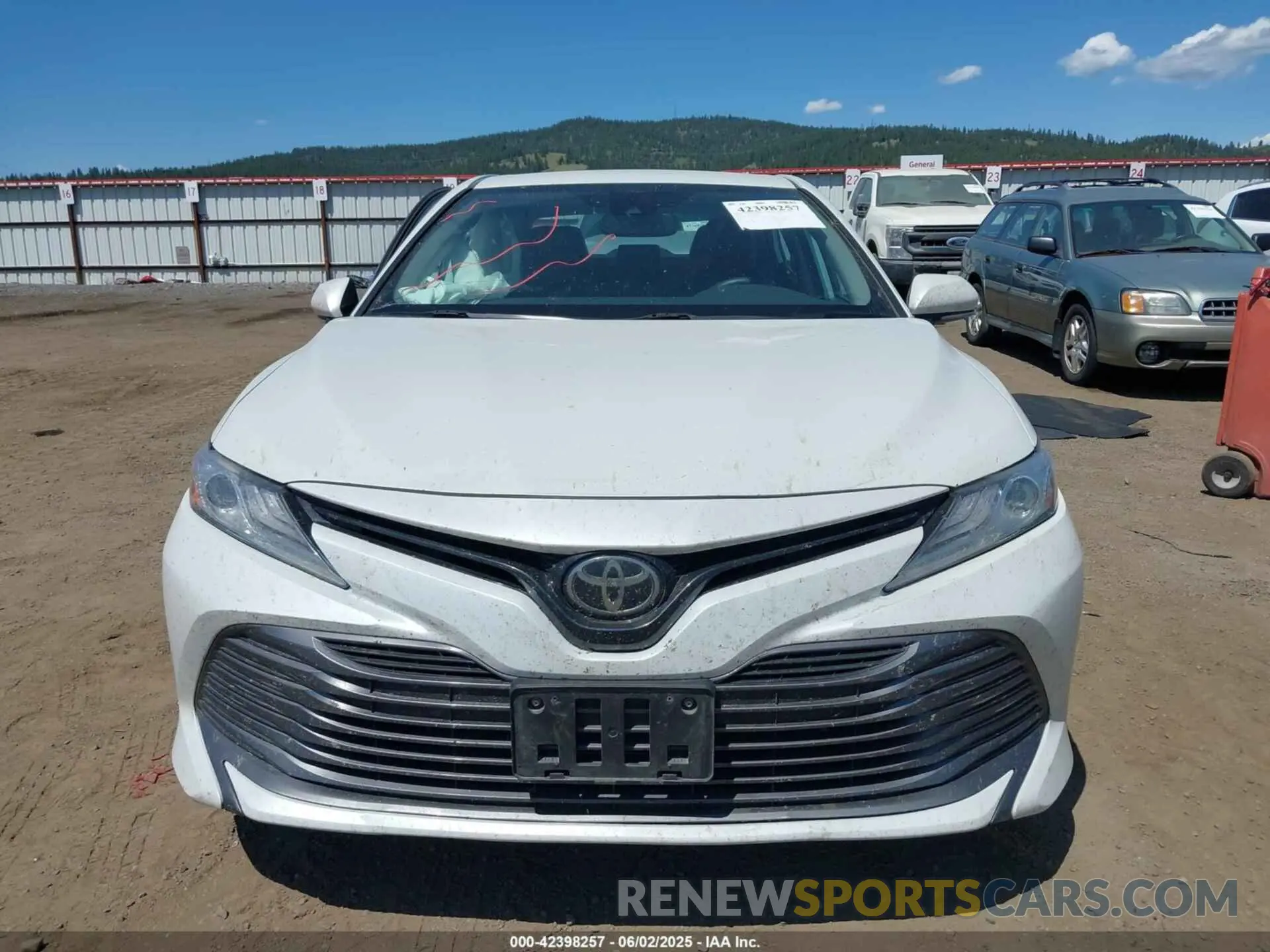 12 Photograph of a damaged car 4T1F11BK0LU008295 TOYOTA CAMRY 2020