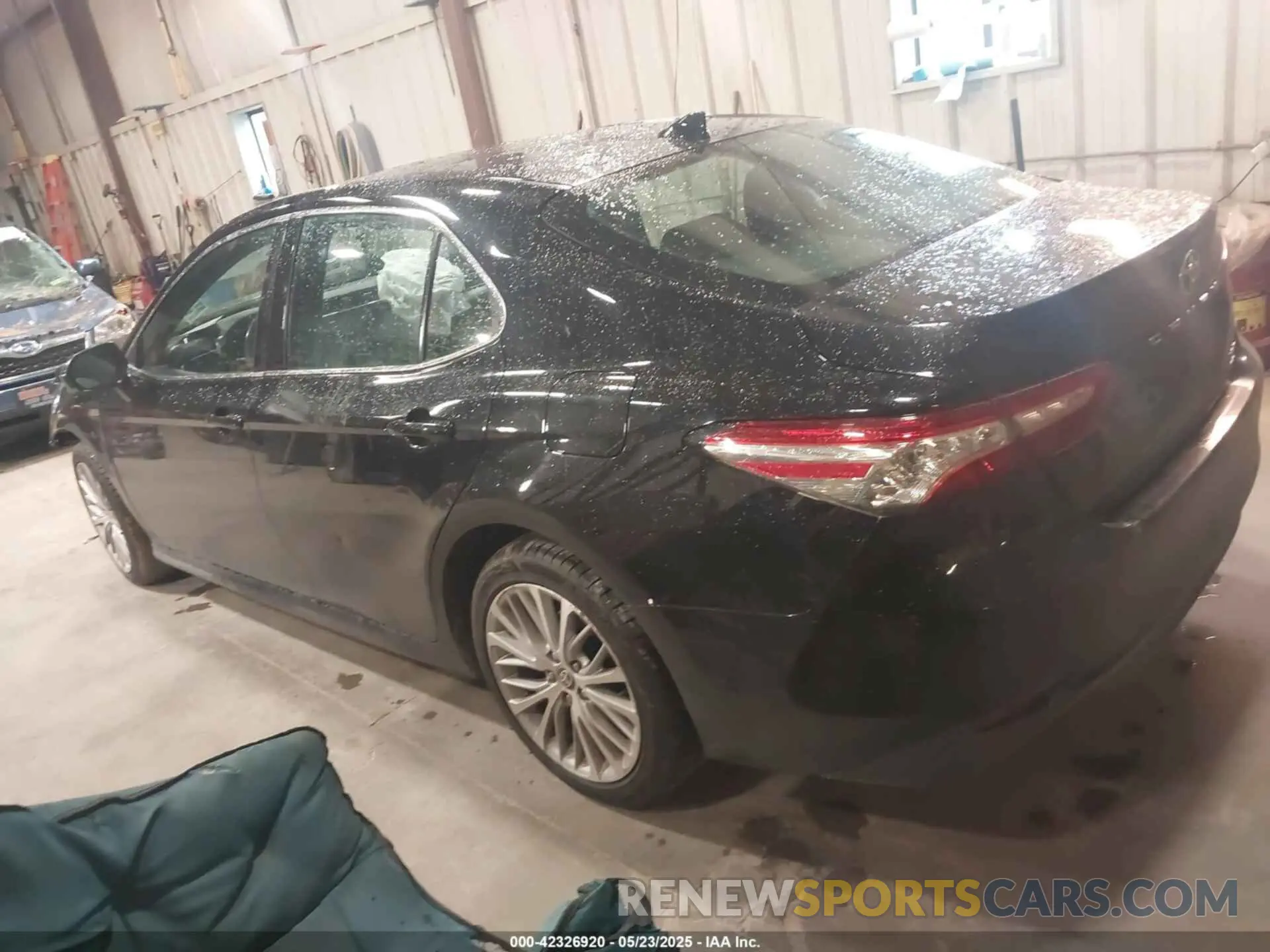 3 Photograph of a damaged car 4T1F11BK8LU009467 TOYOTA CAMRY 2020
