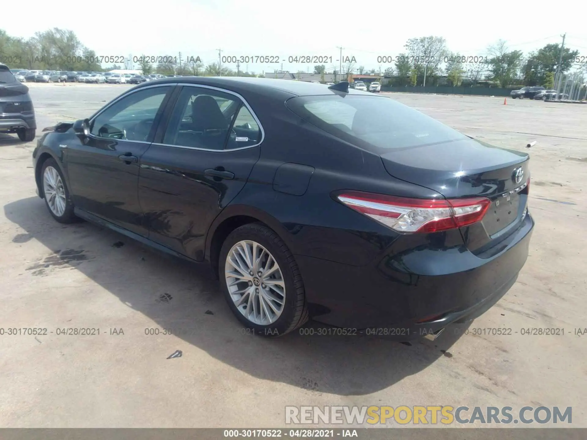 3 Photograph of a damaged car 4T1F31AK0LU539363 TOYOTA CAMRY 2020