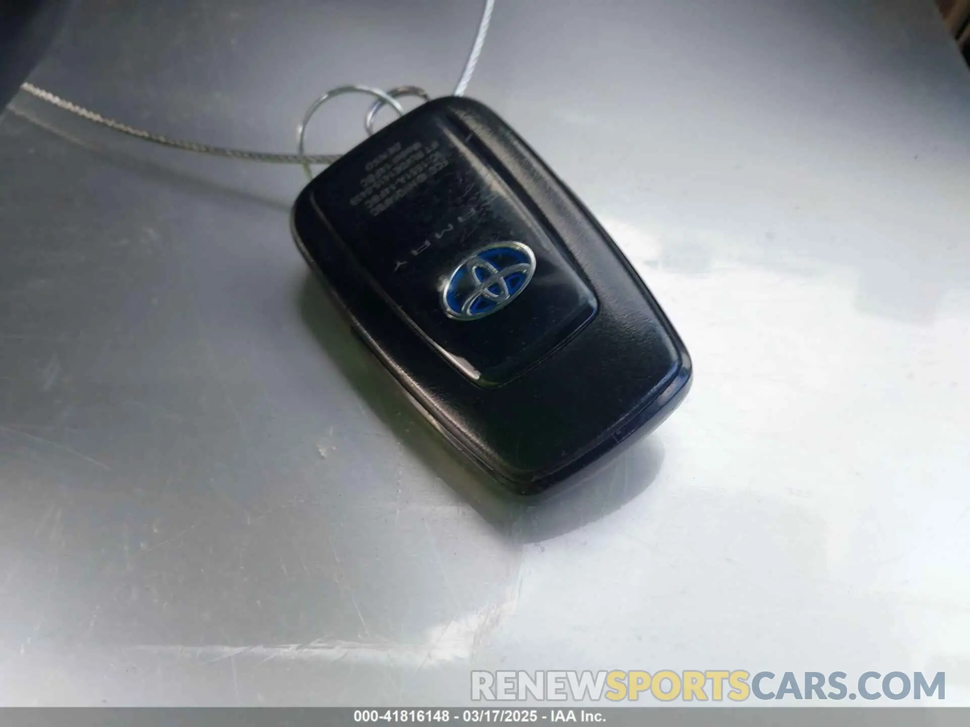 11 Photograph of a damaged car 4T1F31AK2LU014000 TOYOTA CAMRY 2020