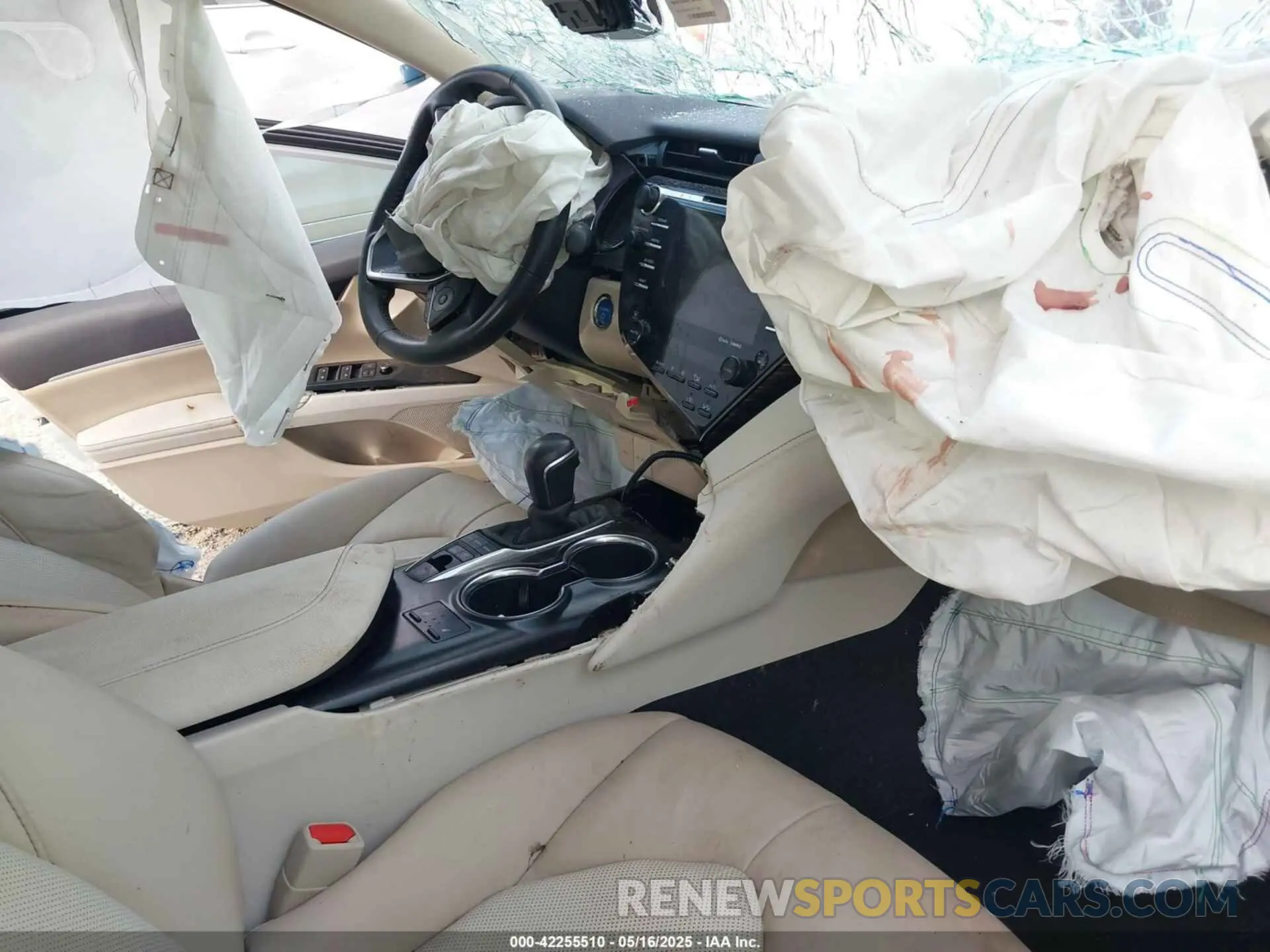 5 Photograph of a damaged car 4T1F31AK2LU523486 TOYOTA CAMRY 2020