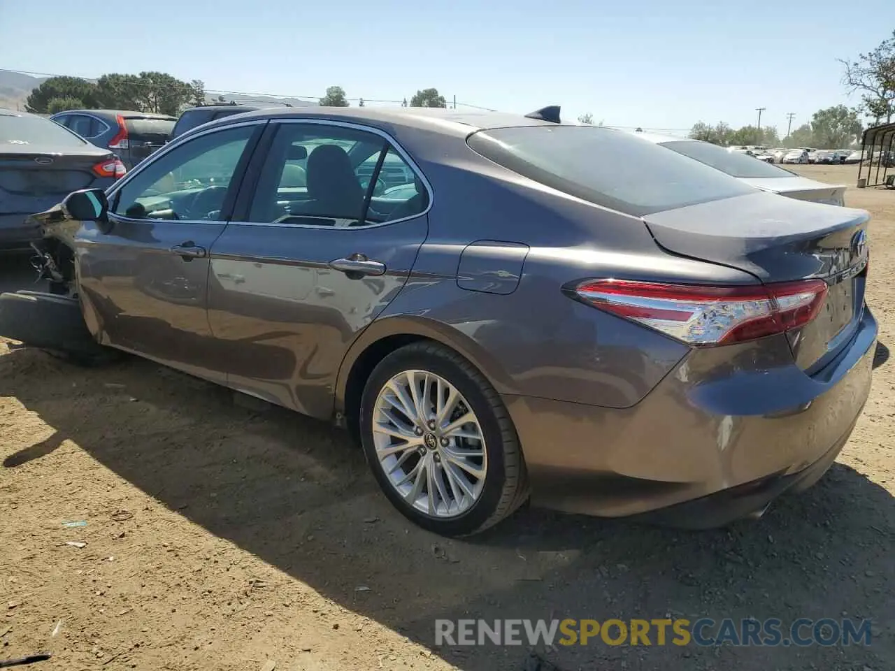 2 Photograph of a damaged car 4T1F31AK2LU532236 TOYOTA CAMRY 2020