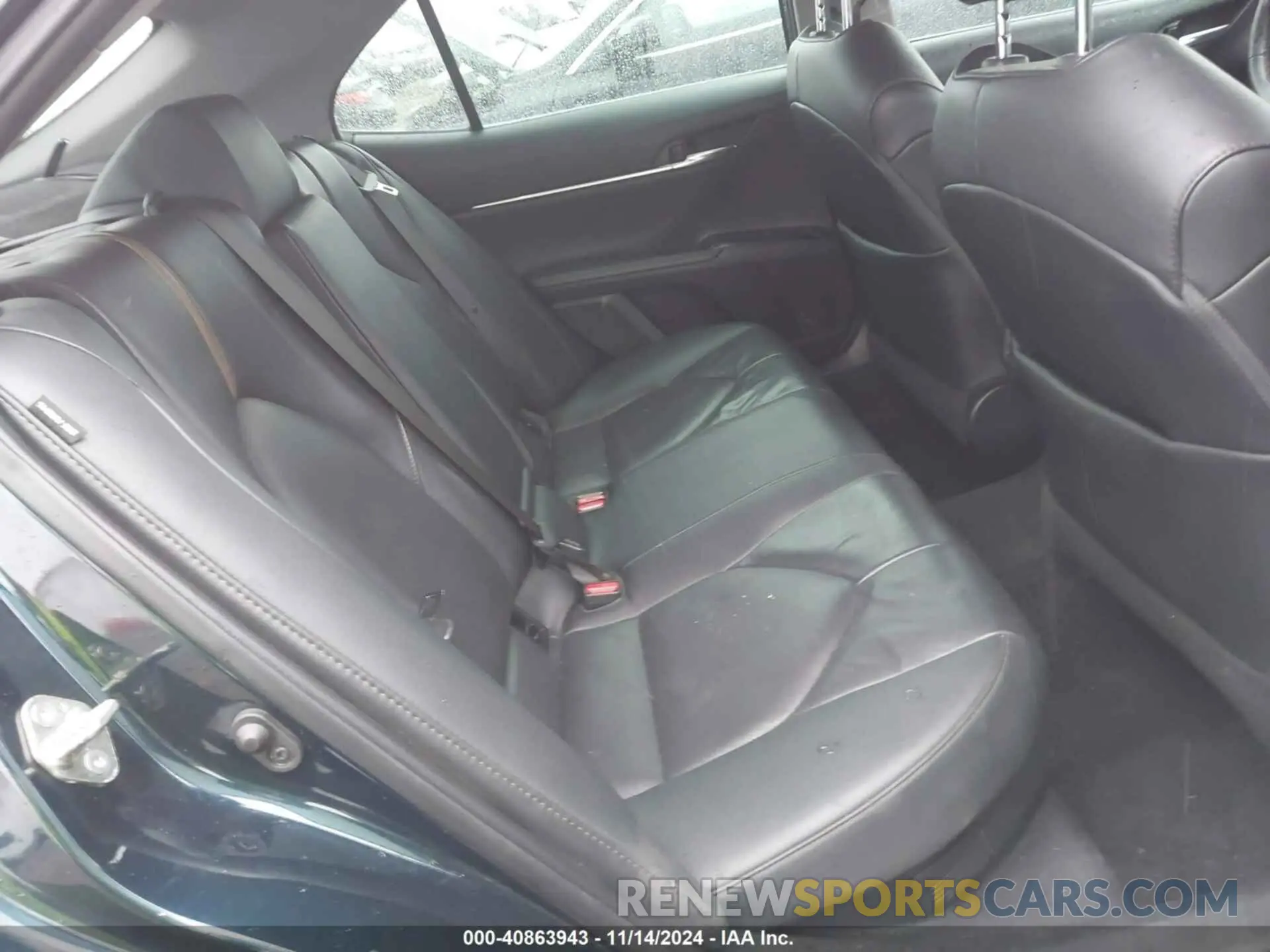 8 Photograph of a damaged car 4T1F31AK4LU530956 TOYOTA CAMRY 2020